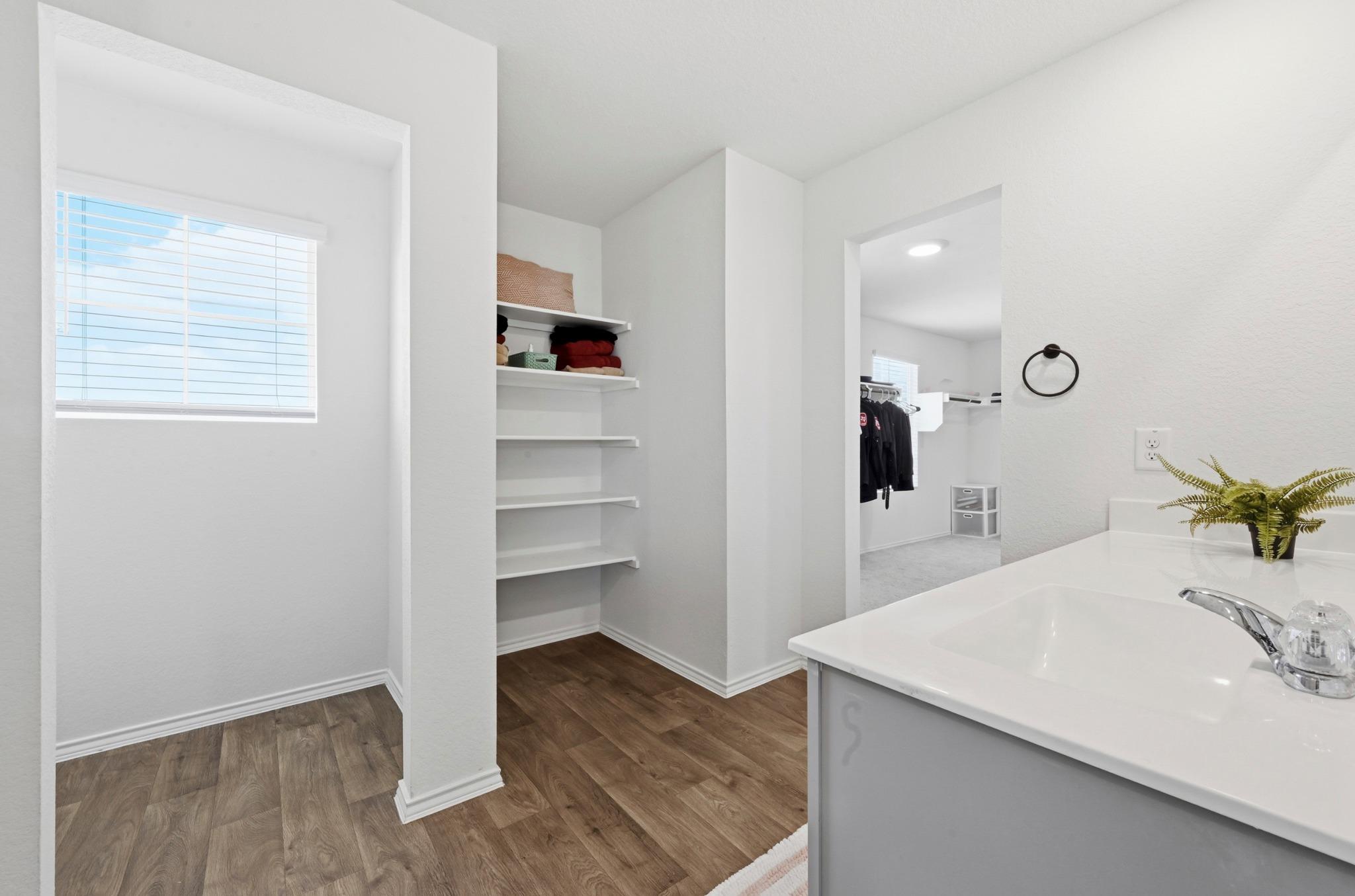 162 Euclid Ln, Kyle, TX 78640