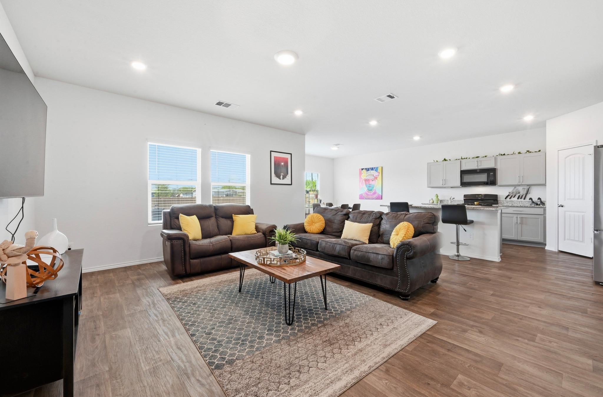 162 Euclid Ln, Kyle, TX 78640