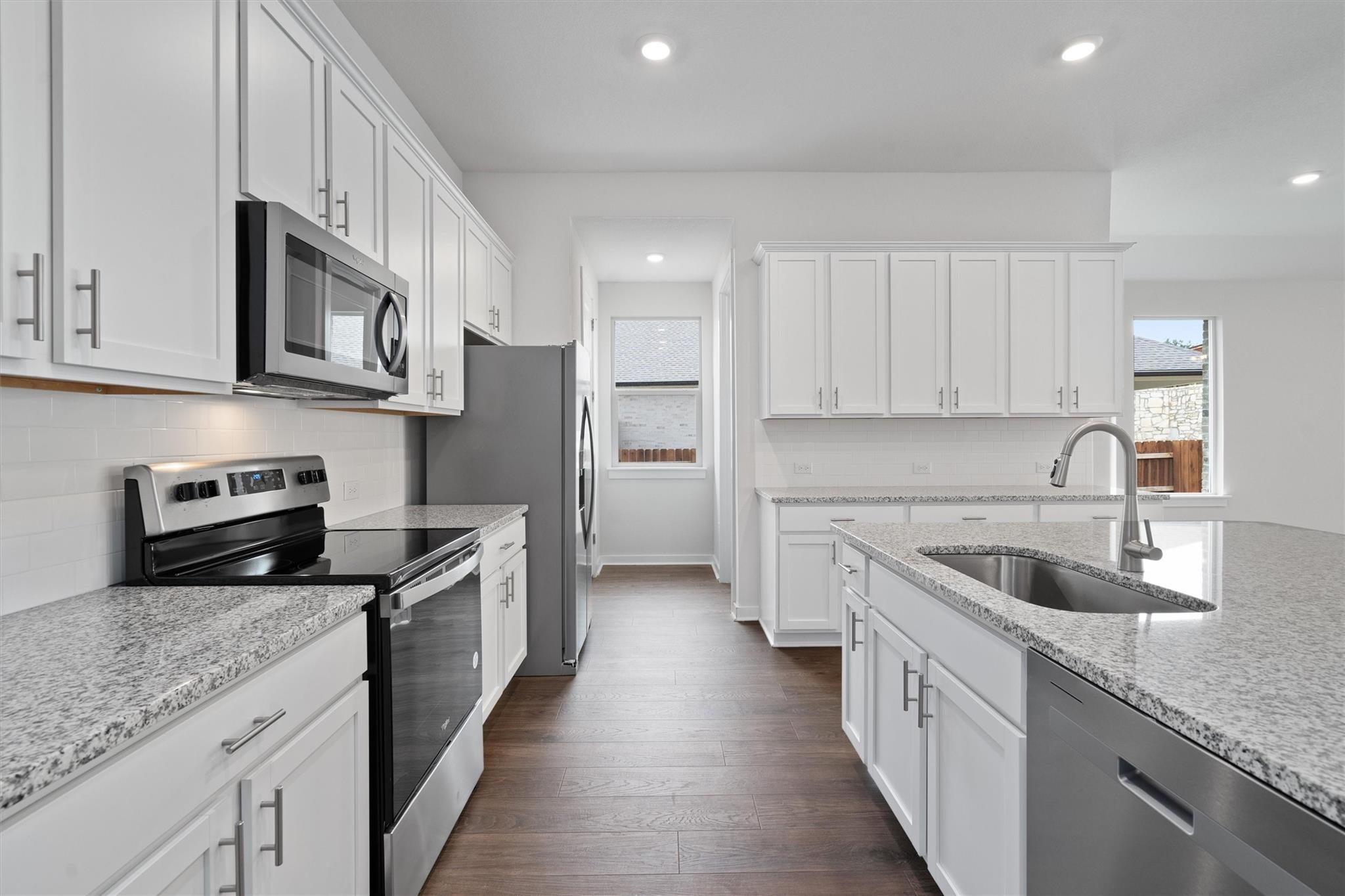 305 Barton Run Dr, Georgetown, TX 78628