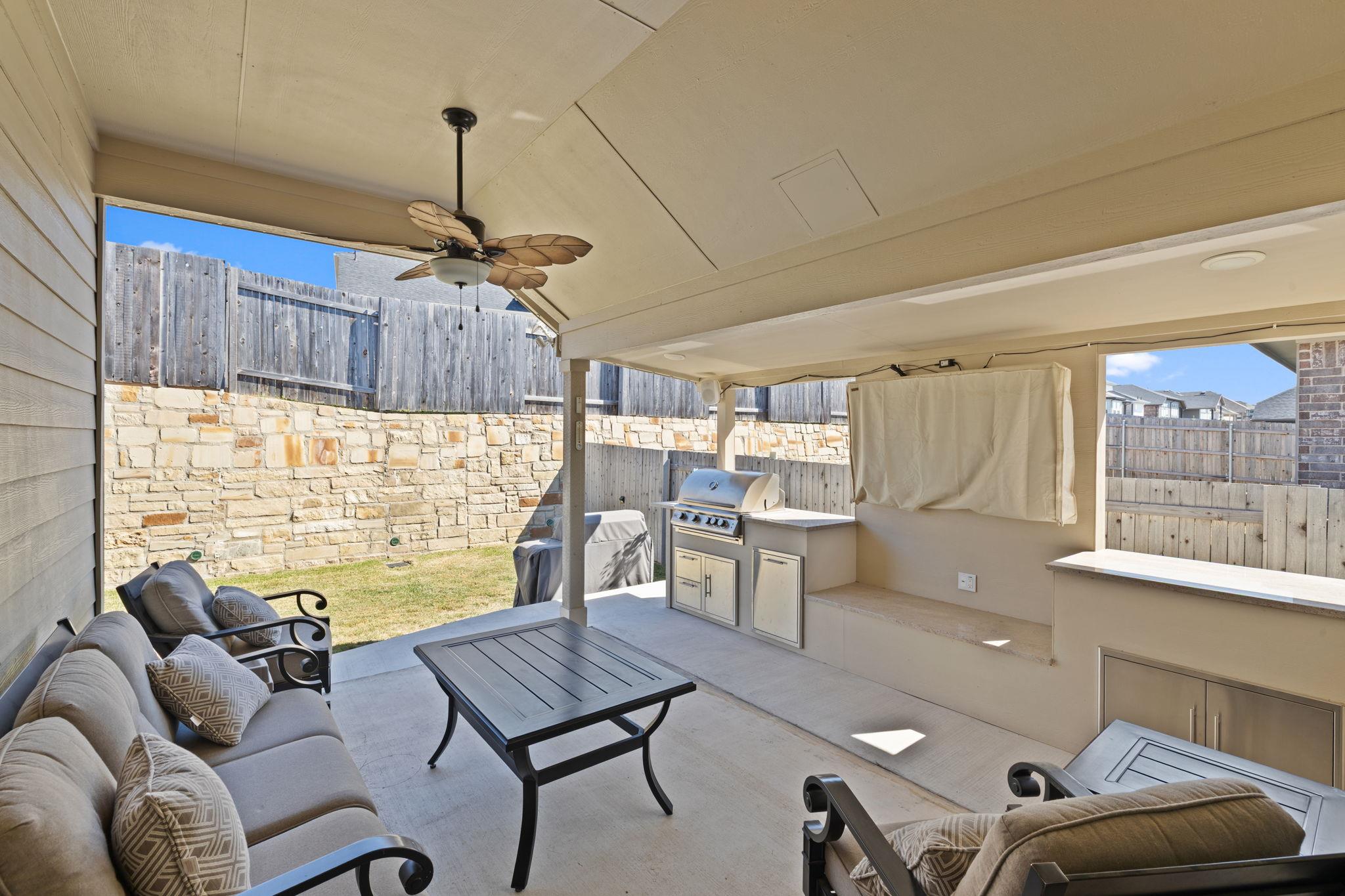 613 Sugar Cane Rd, Buda, TX 78610