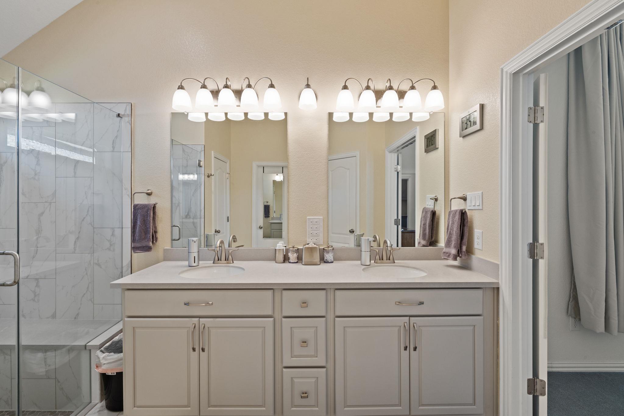 613 Sugar Cane Rd, Buda, TX 78610