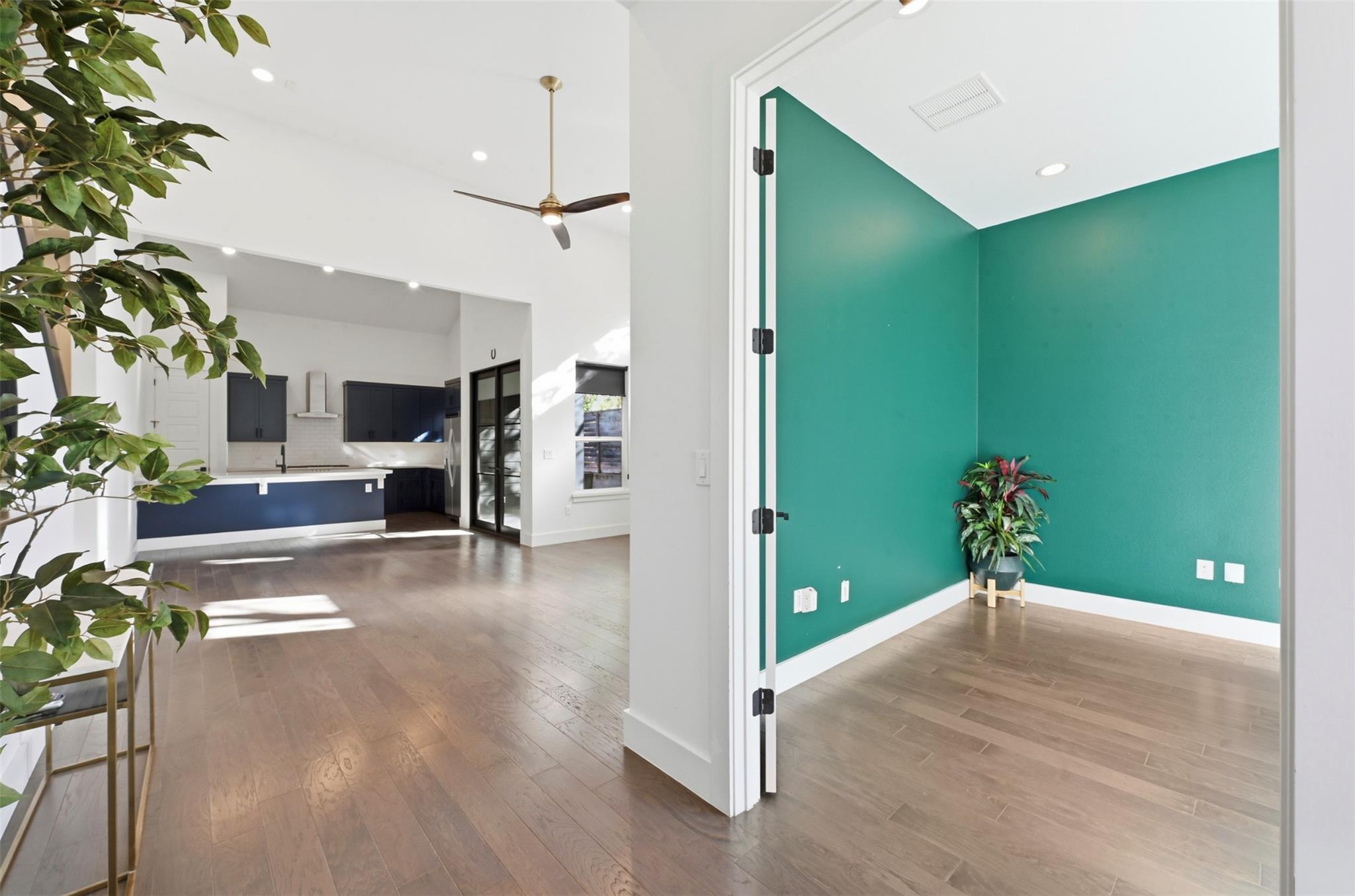 904 Catalpa St # B, Austin, TX 78702