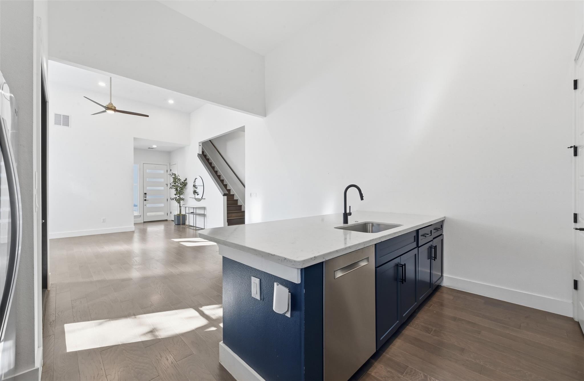 904 Catalpa St # B, Austin, TX 78702