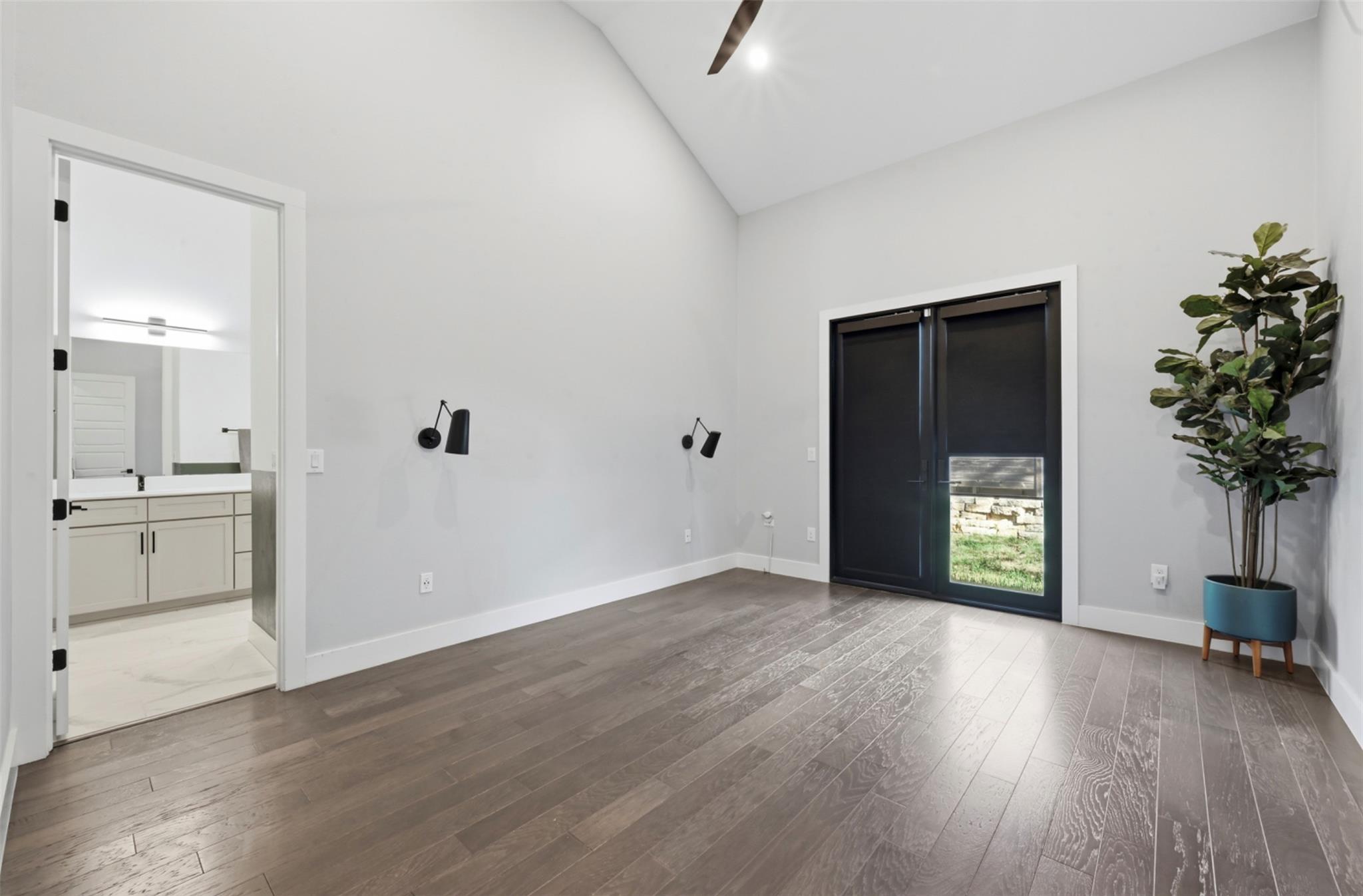 904 Catalpa St # B, Austin, TX 78702