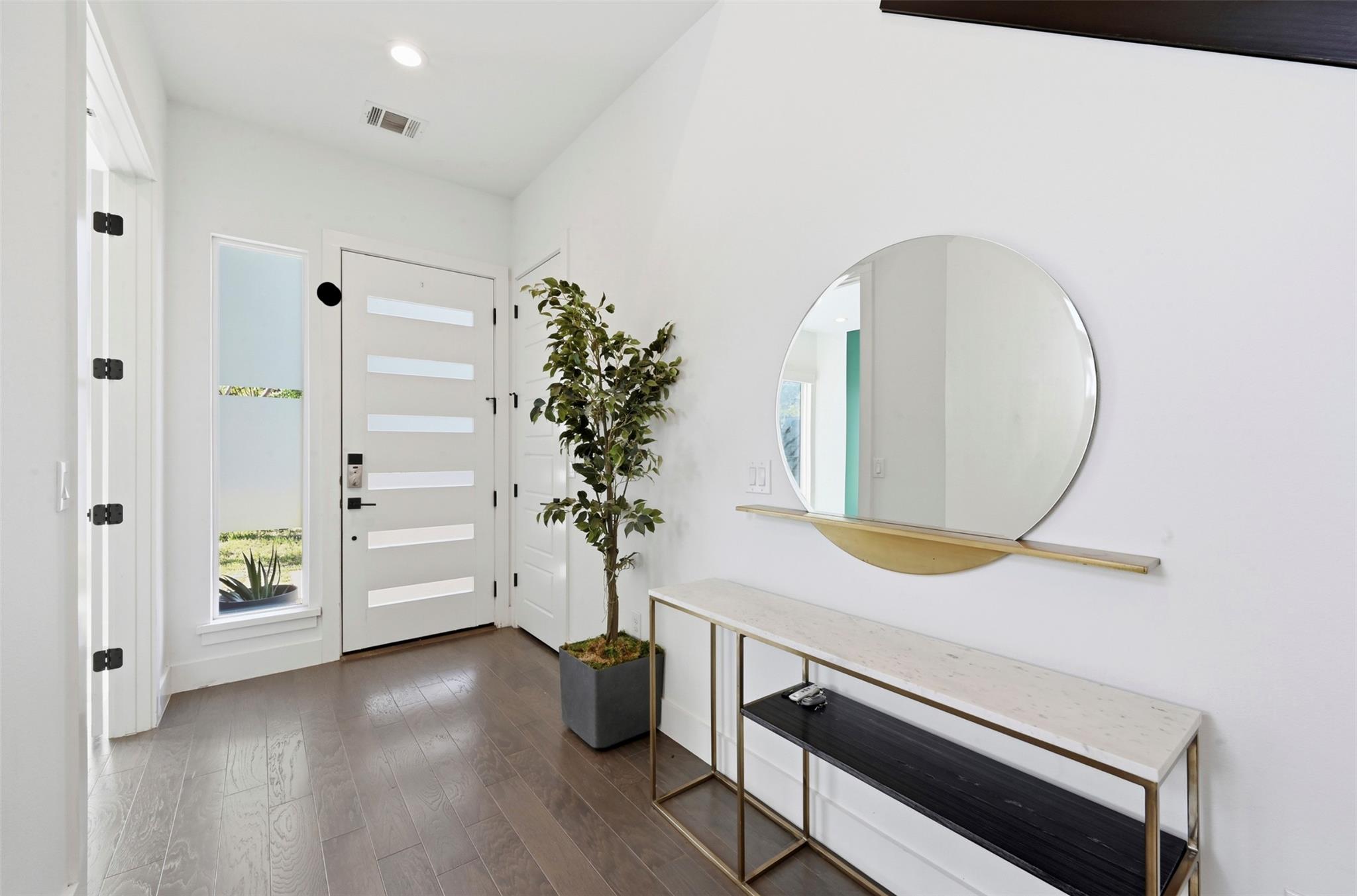 904 Catalpa St # B, Austin, TX 78702