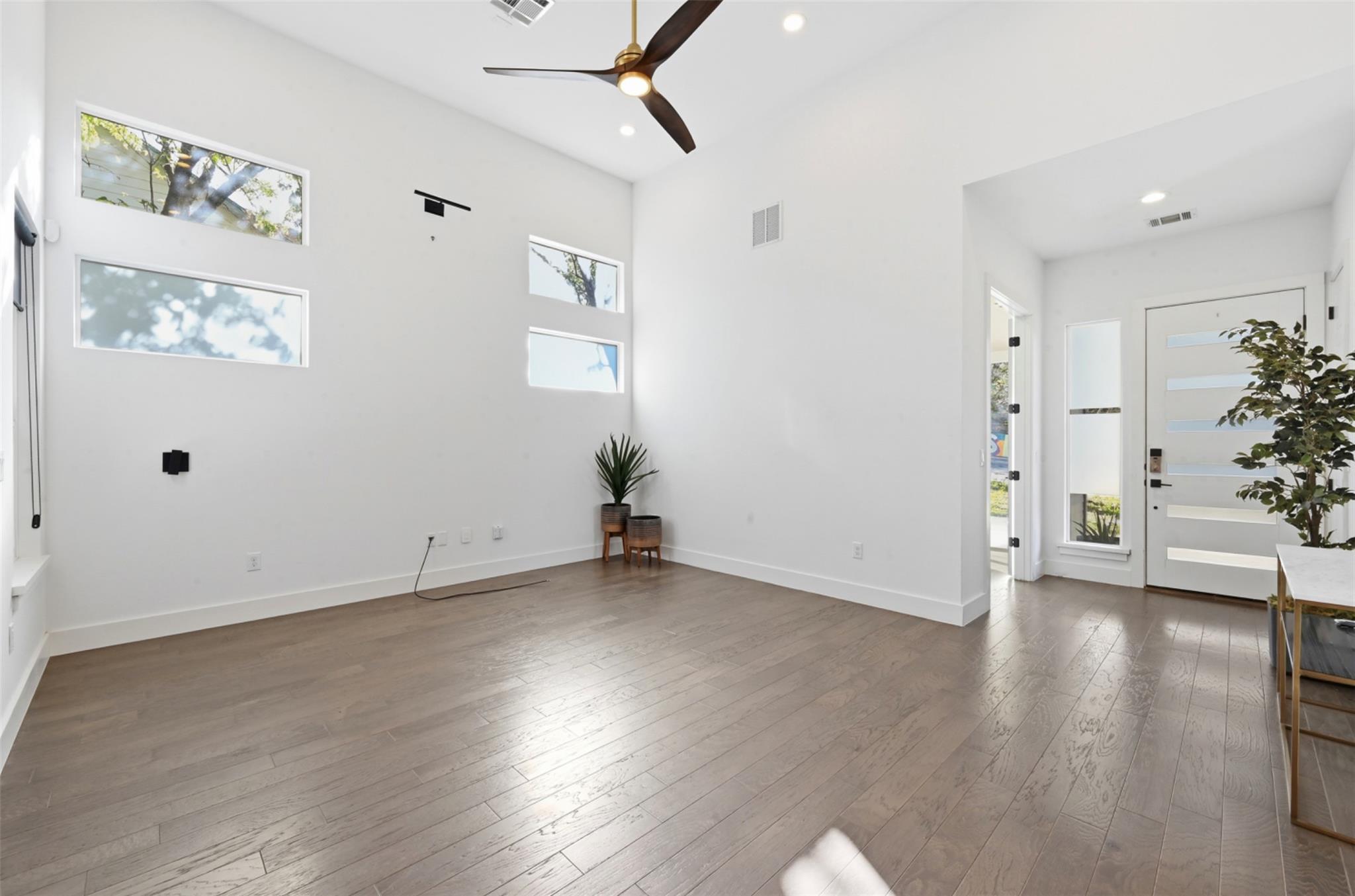 904 Catalpa St # B, Austin, TX 78702