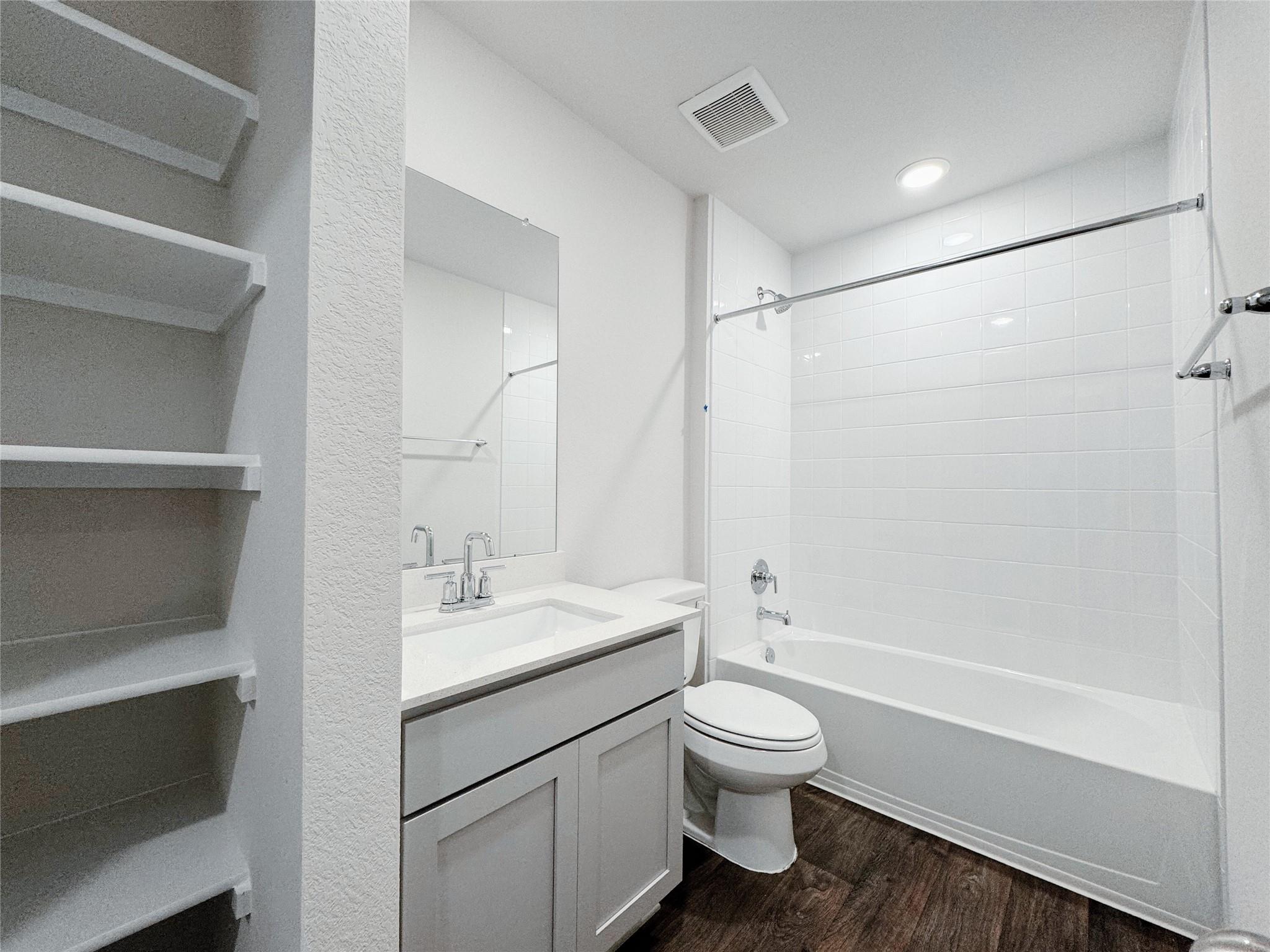 1207 CAMDEN Ln, Lockhart, TX 78644