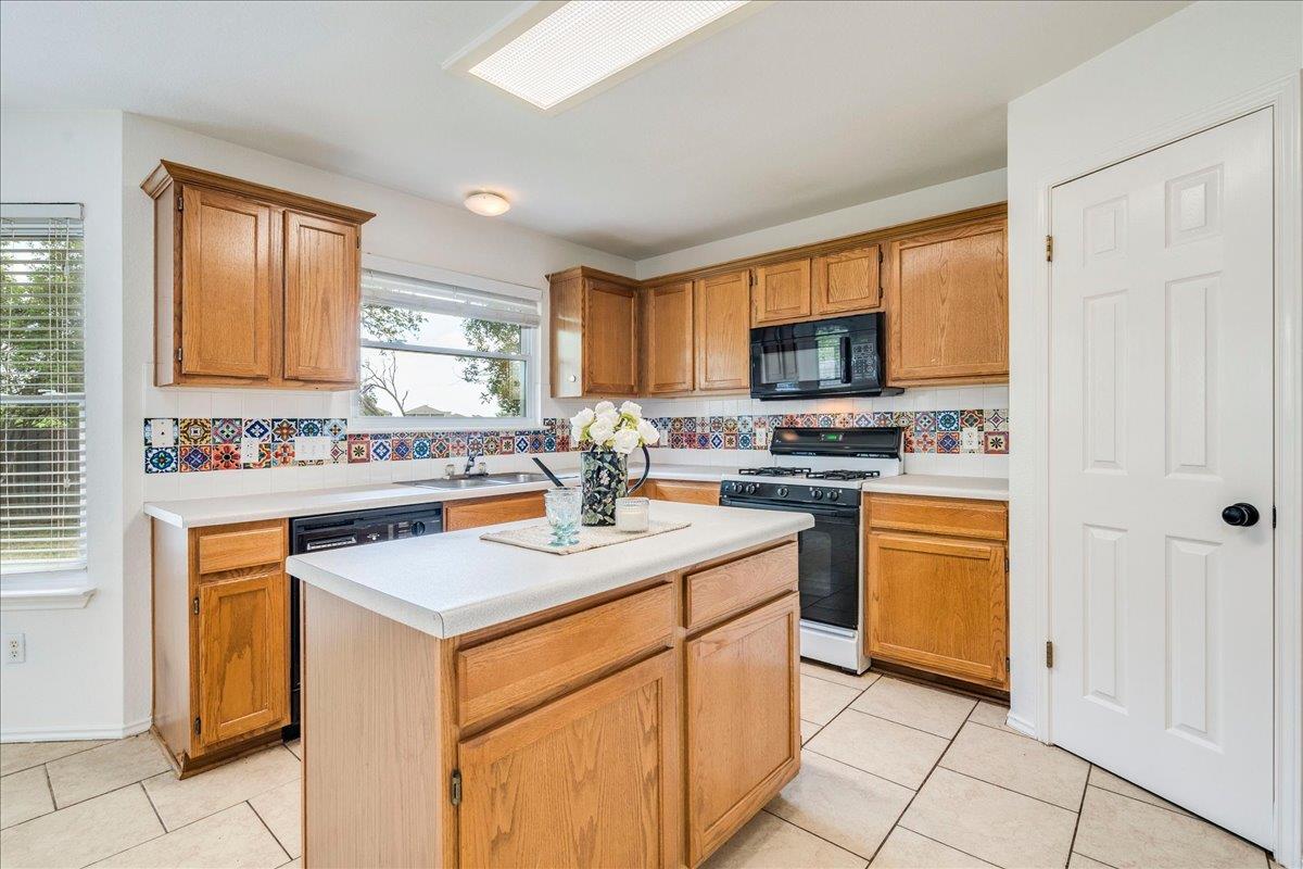 15720 Ecorio Dr, Austin, TX 78728