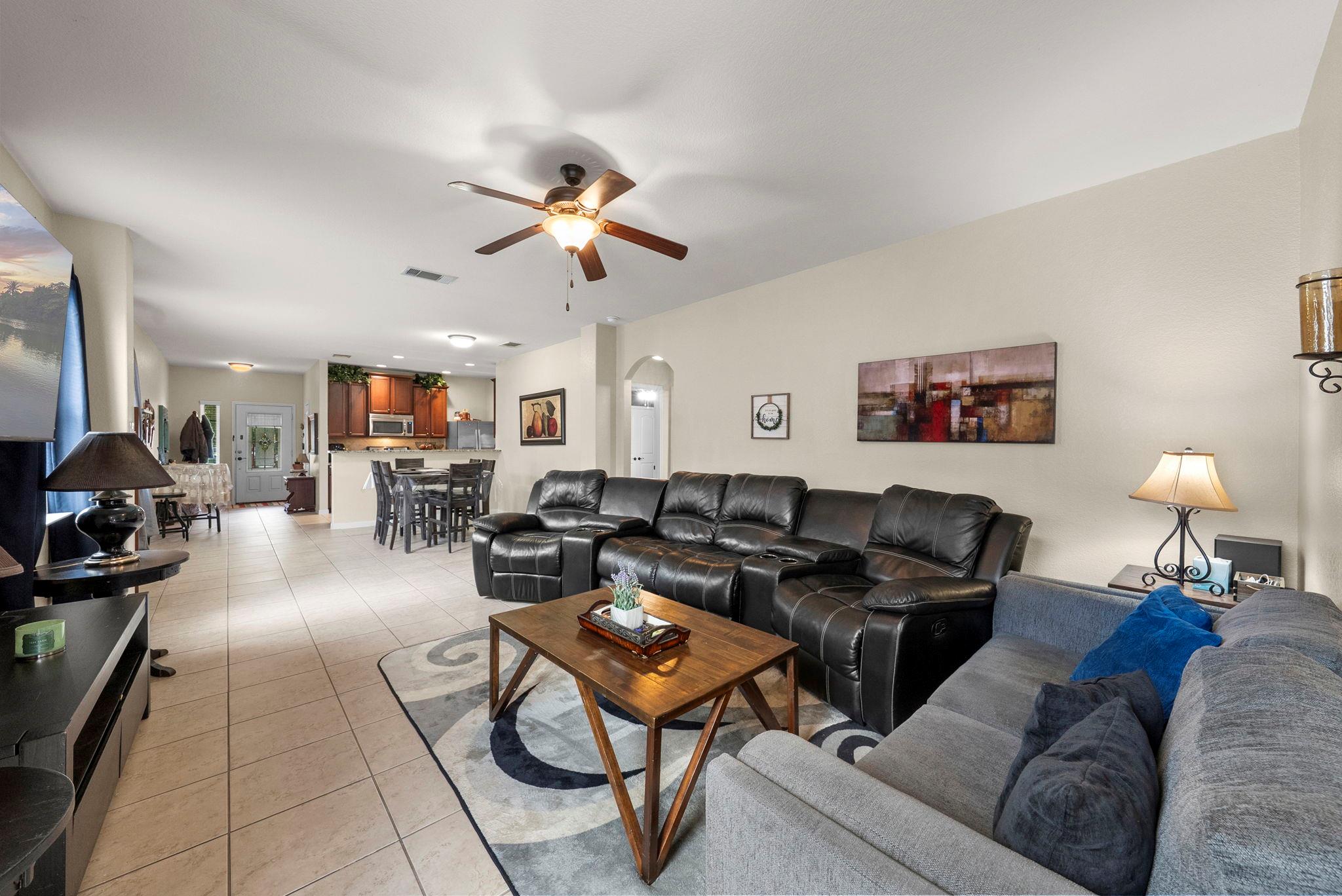 1617 Treeta Trl, Kyle, TX 78640