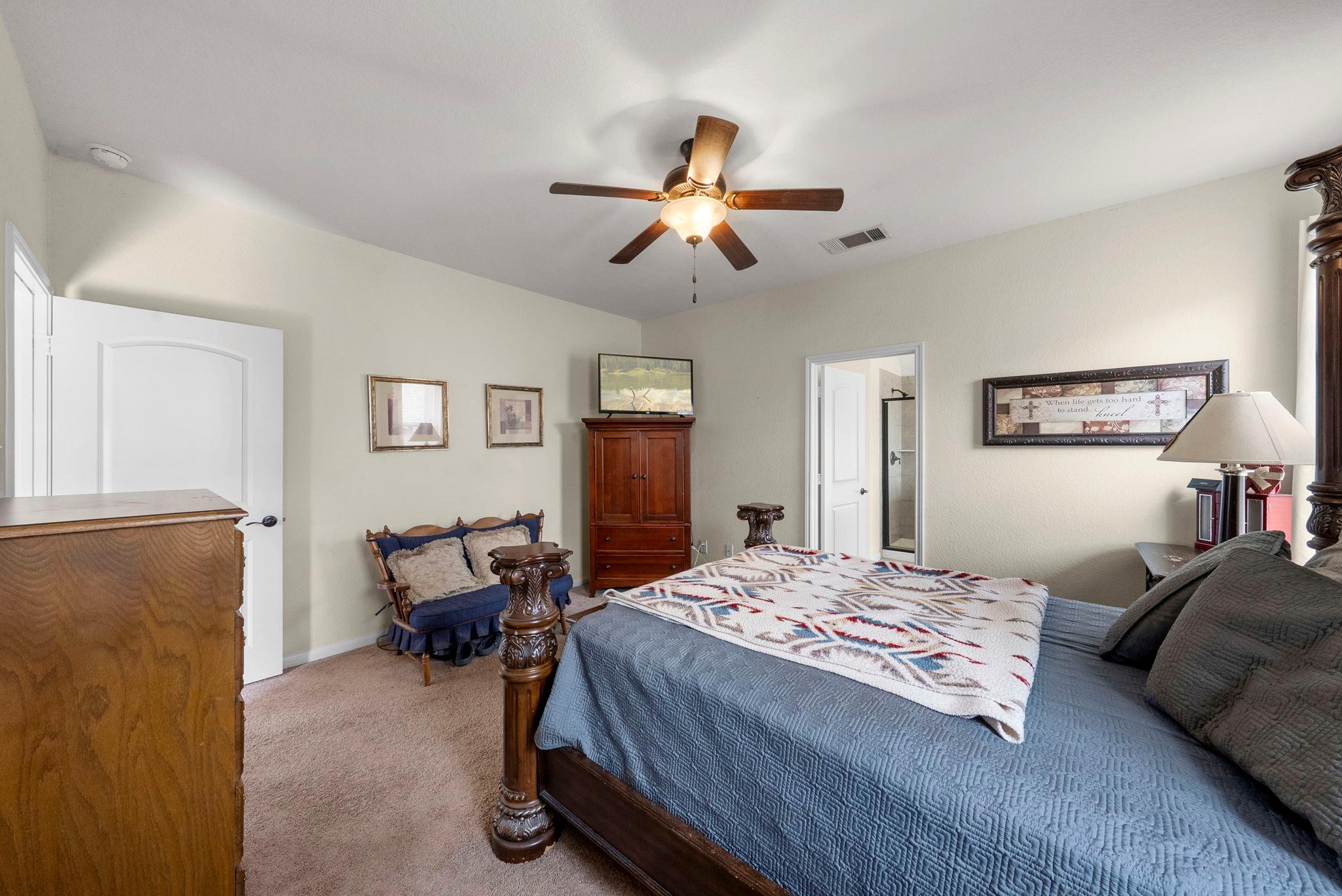 1617 Treeta Trl, Kyle, TX 78640