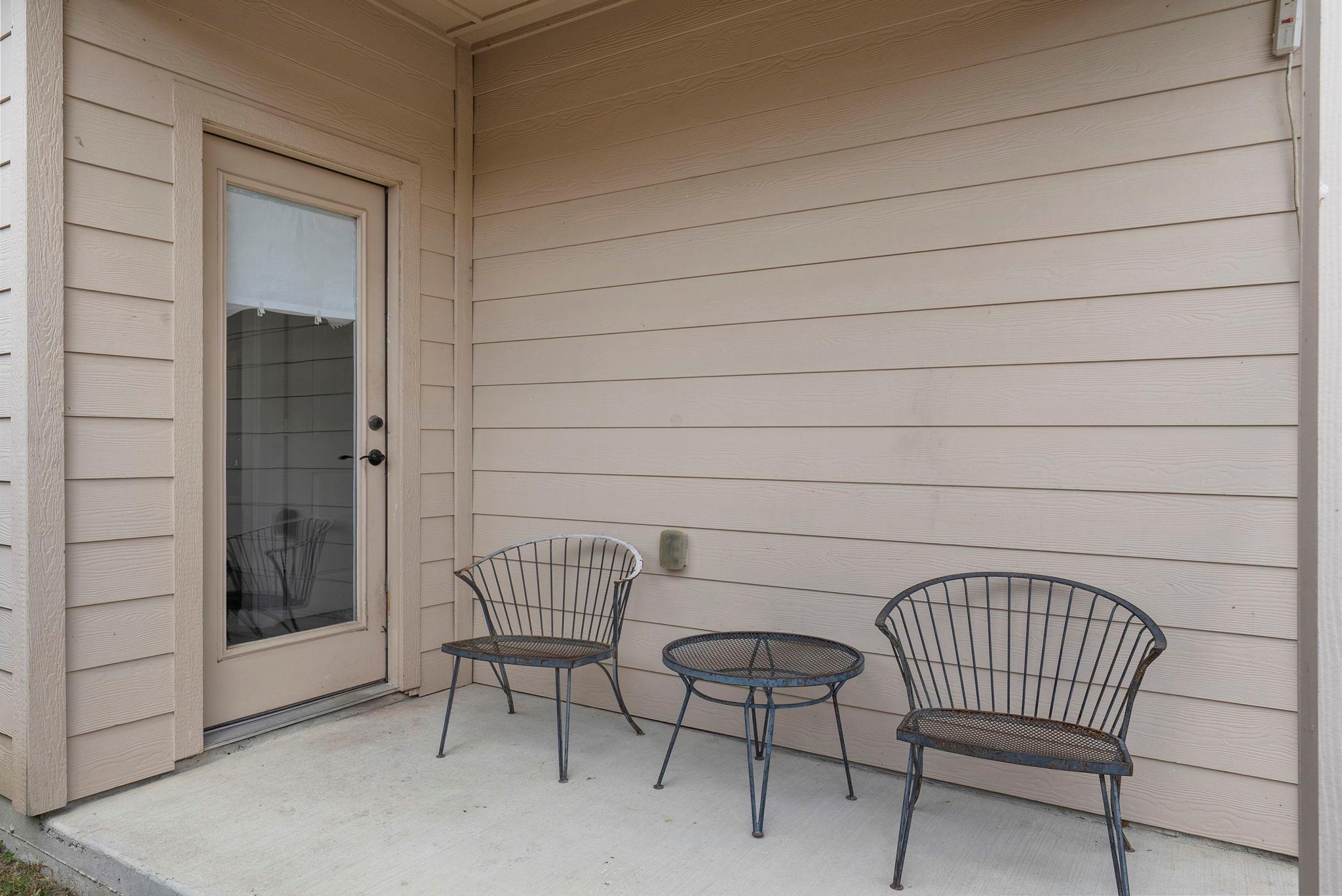 1617 Treeta Trl, Kyle, TX 78640