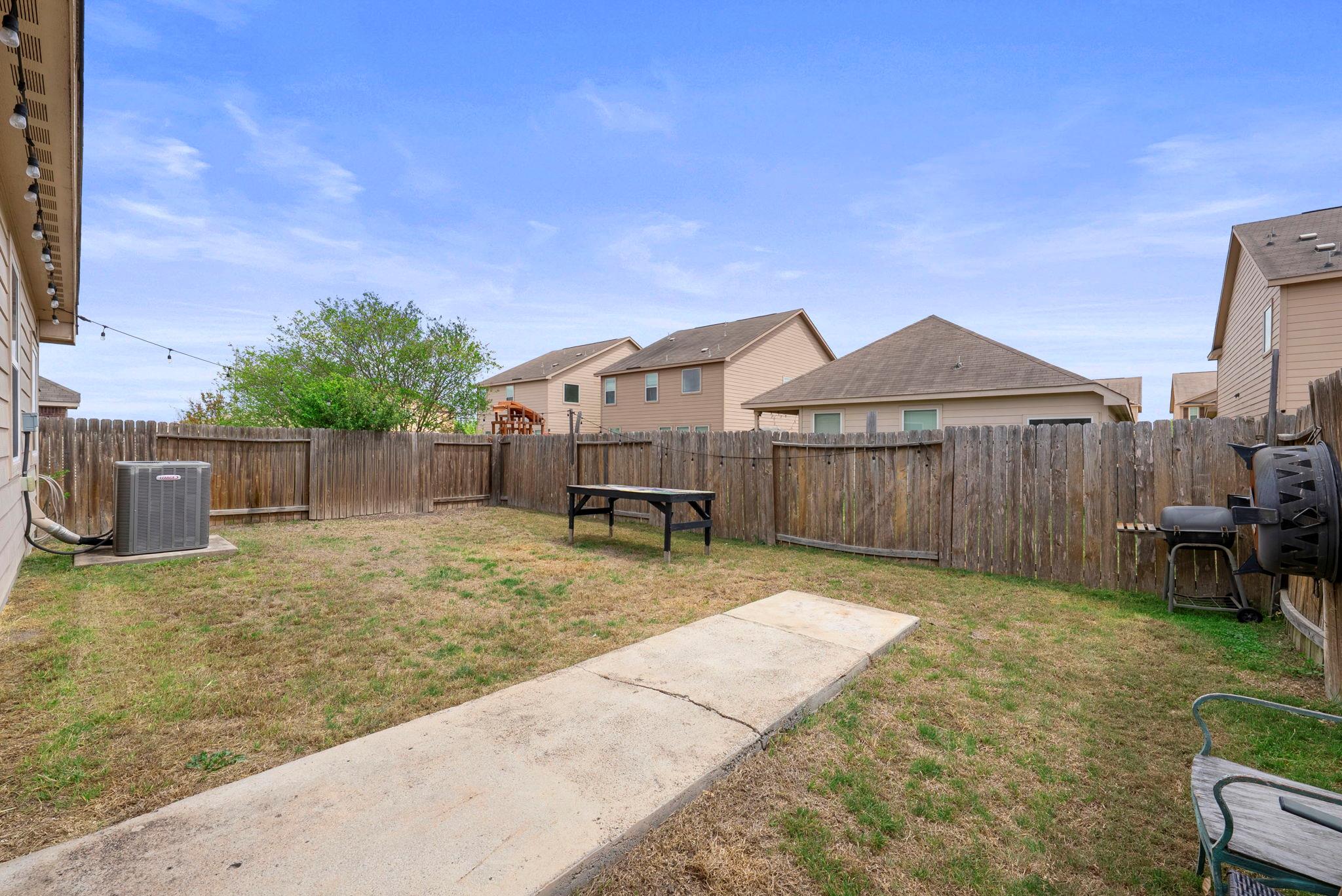 1617 Treeta Trl, Kyle, TX 78640