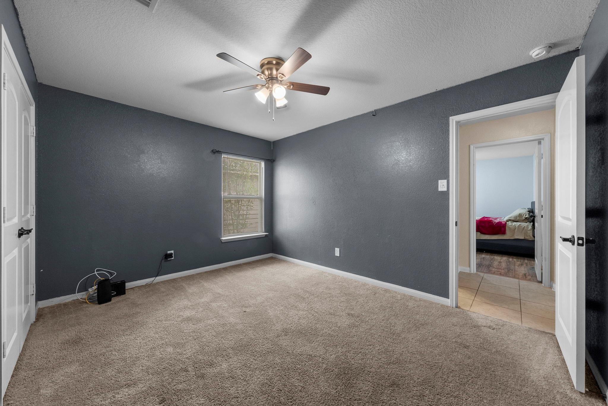 1617 Treeta Trl, Kyle, TX 78640