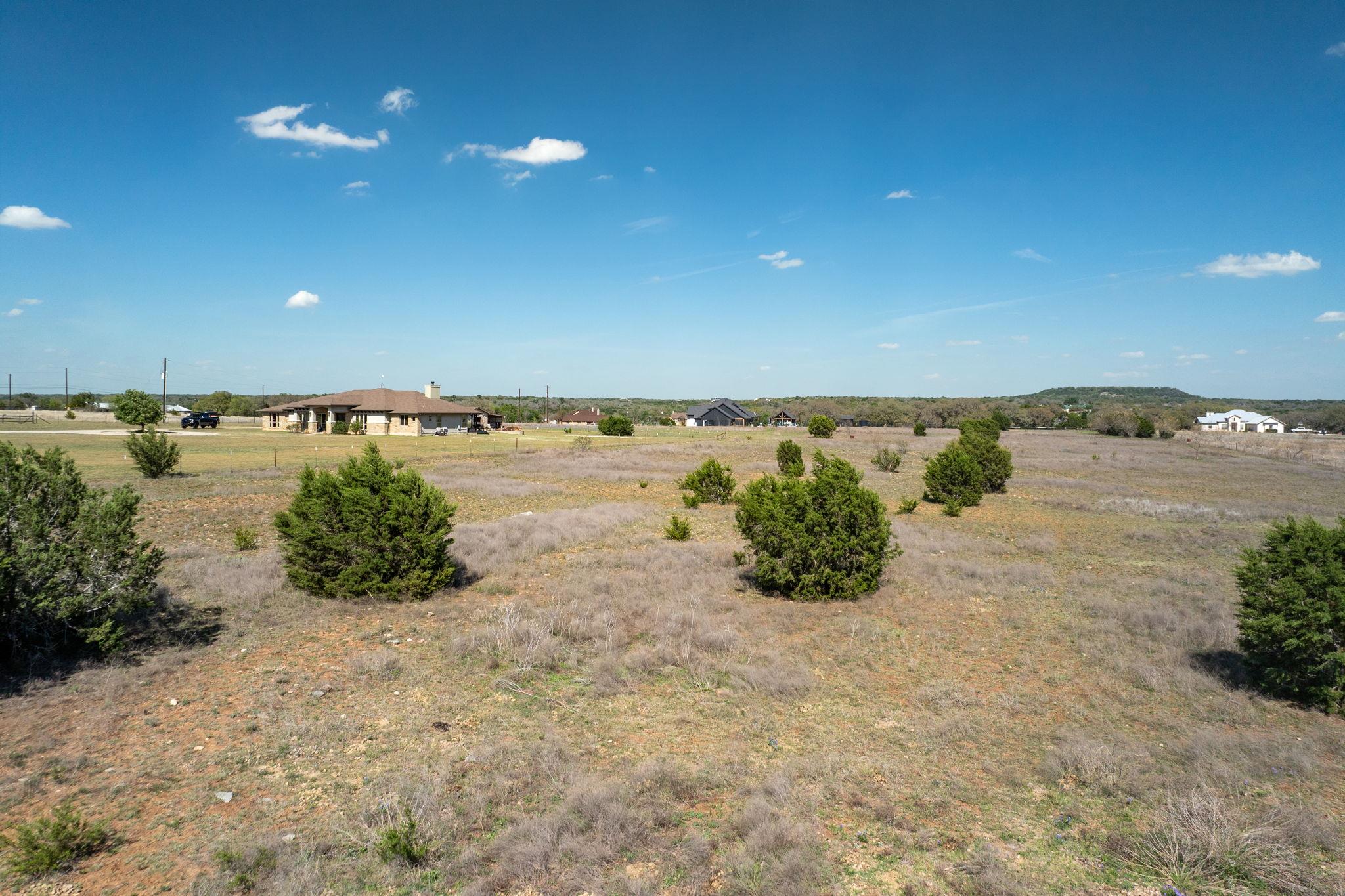 200 Stonehouse Dr, Liberty Hill, TX 78642