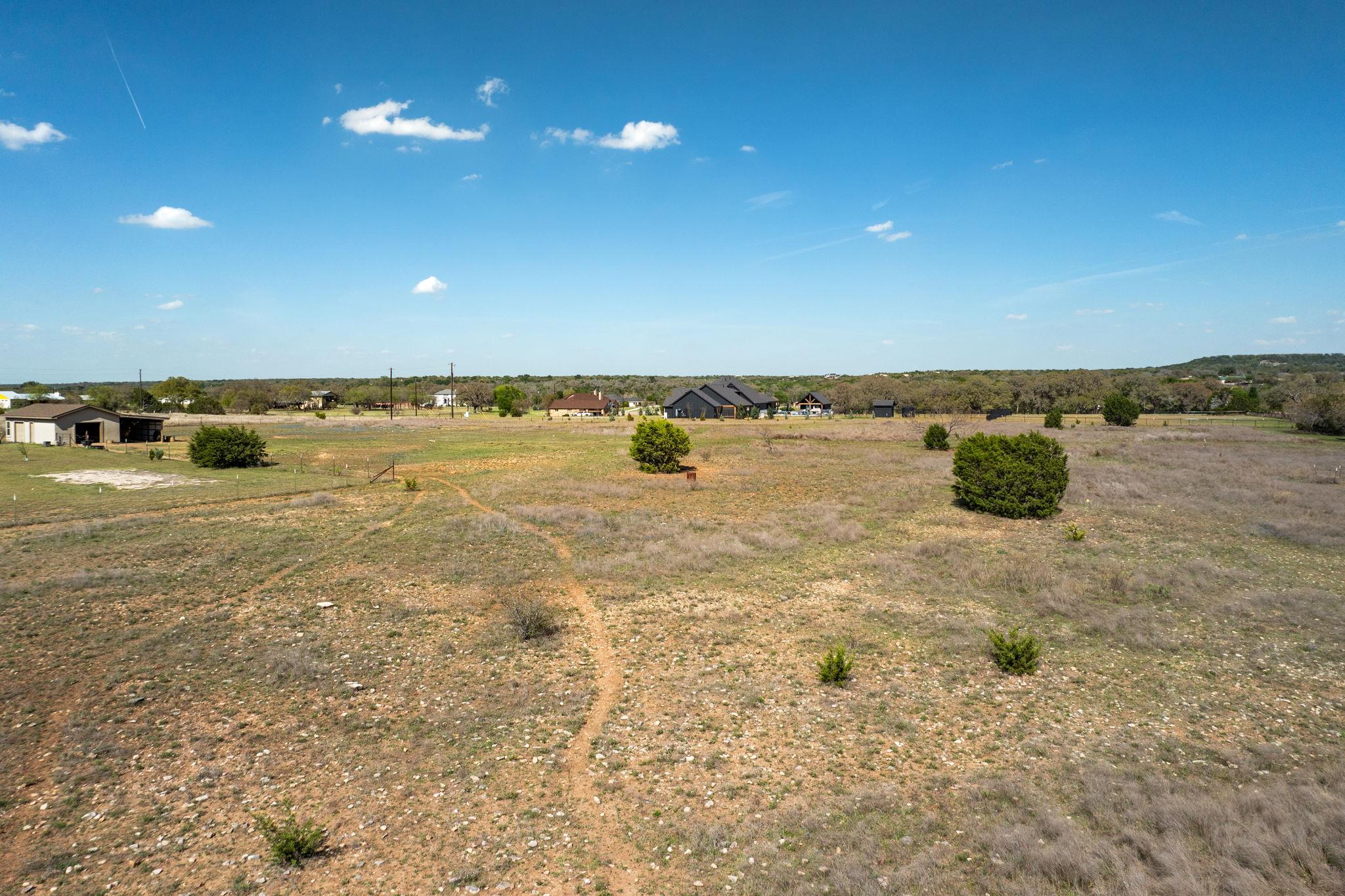 200 Stonehouse Dr, Liberty Hill, TX 78642