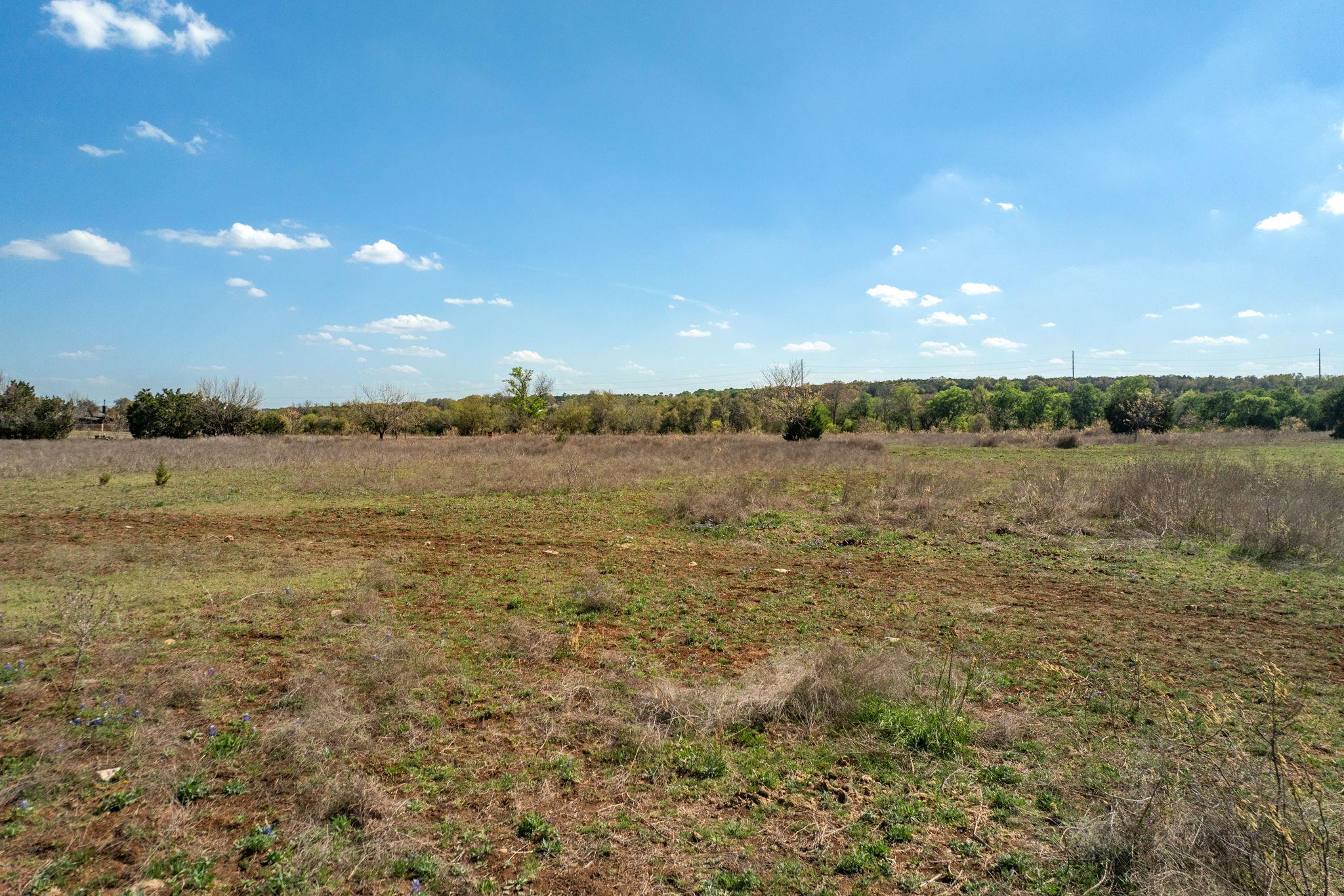 200 Stonehouse Dr, Liberty Hill, TX 78642