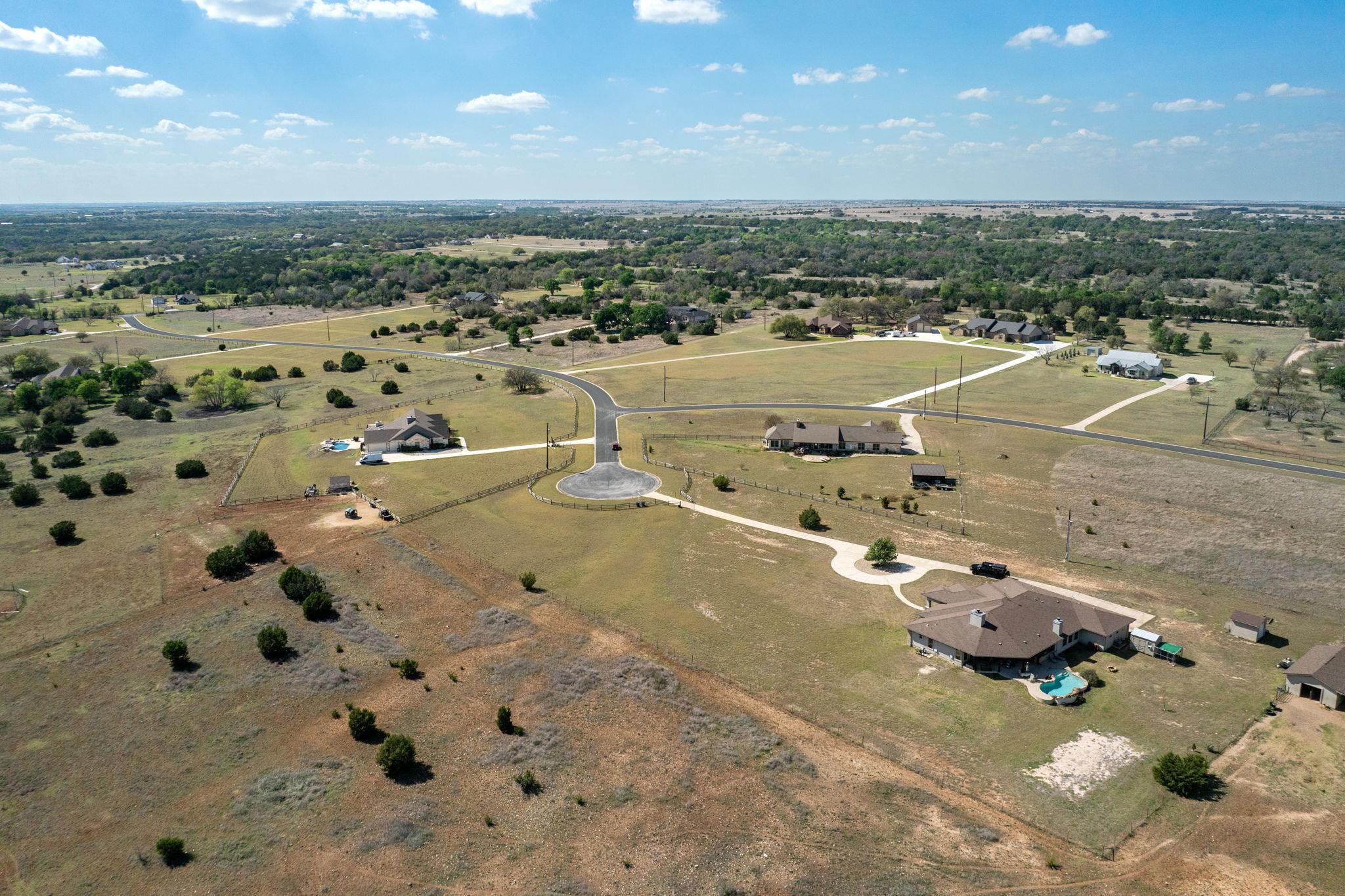 200 Stonehouse Dr, Liberty Hill, TX 78642