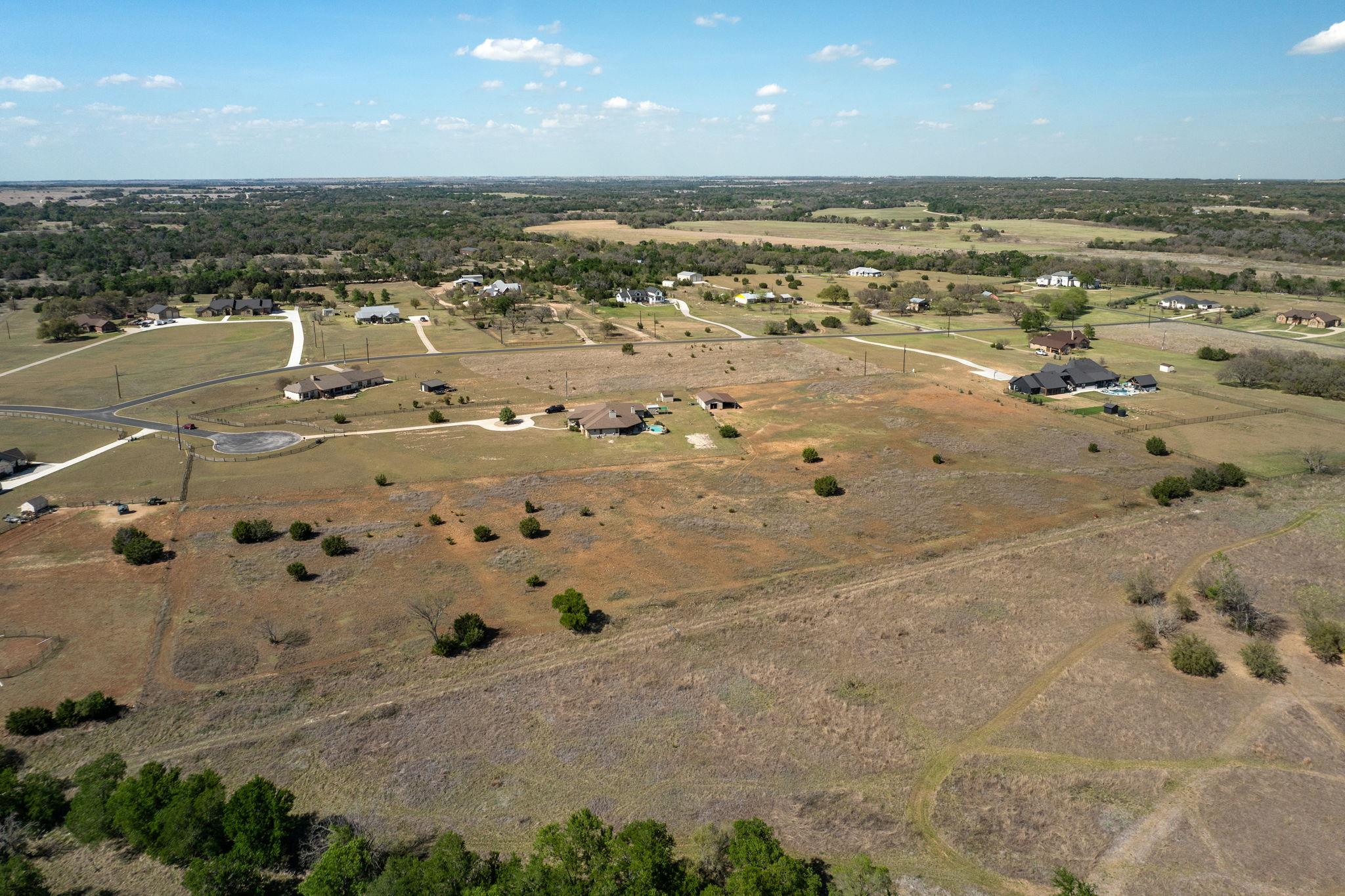 200 Stonehouse Dr, Liberty Hill, TX 78642