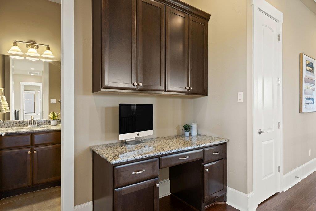 813 Serene Estates Dr, Austin, TX 78738