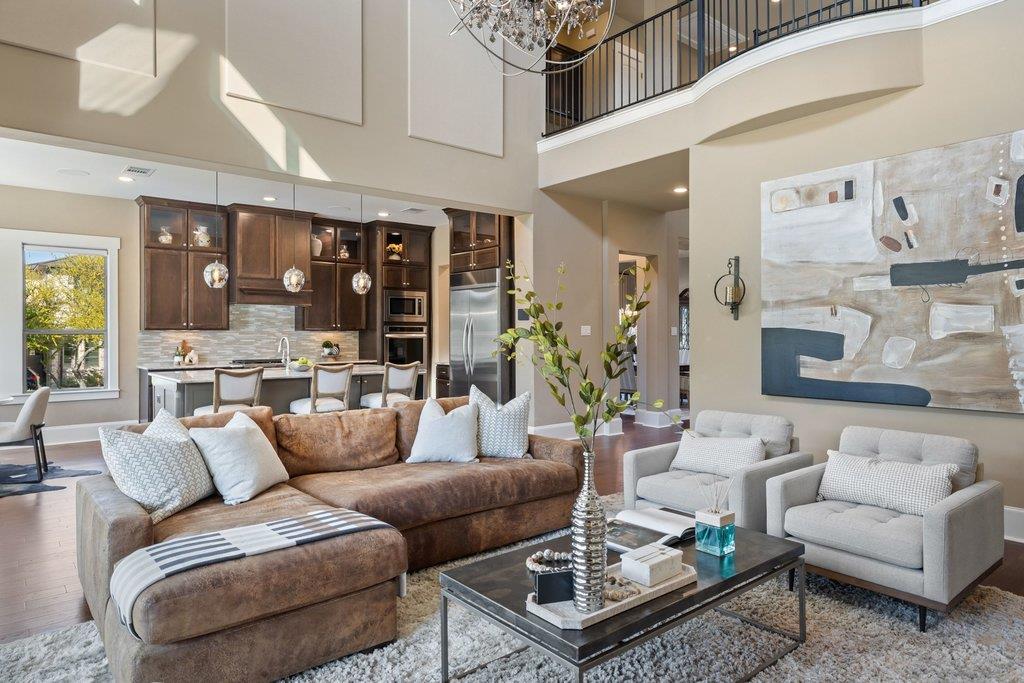 813 Serene Estates Dr, Austin, TX 78738