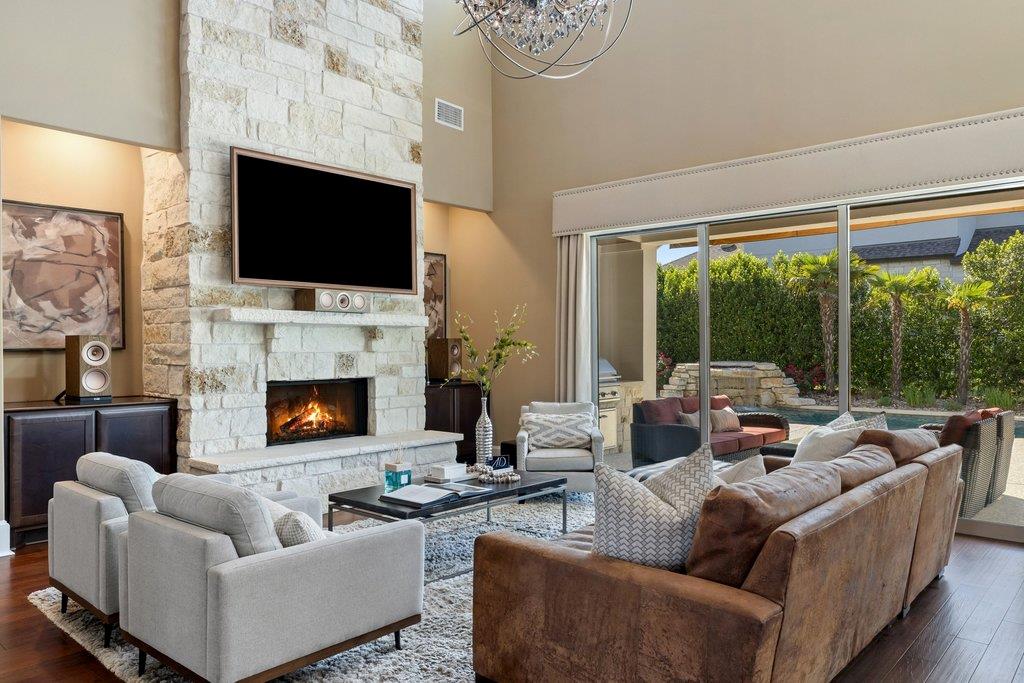 813 Serene Estates Dr, Austin, TX 78738