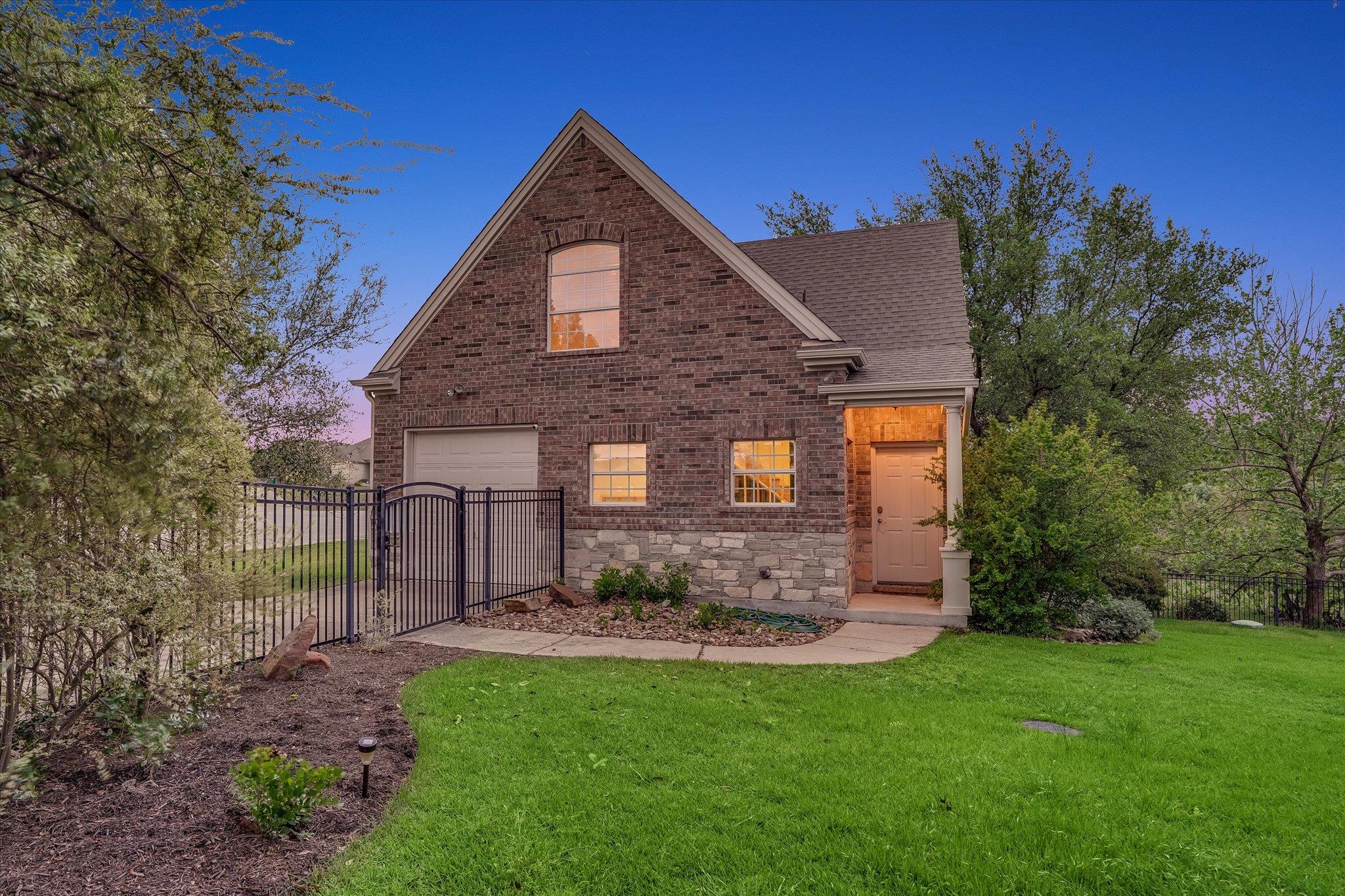 1400 Tom Sawyer Rd, Dripping Springs, TX 78620