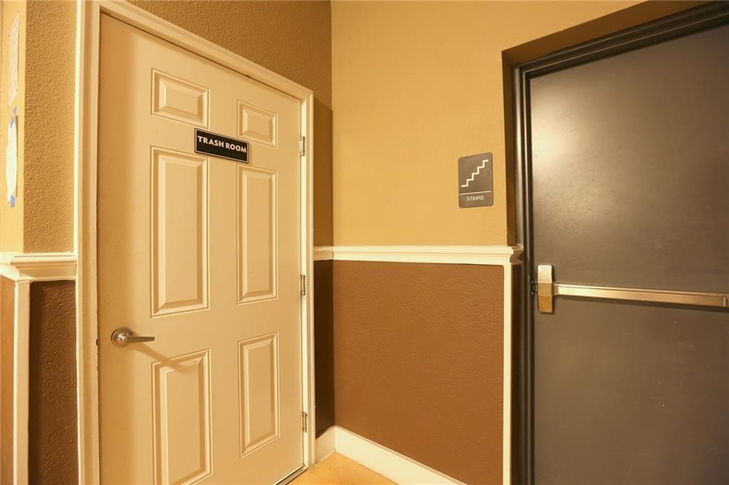 910 W 25th St # 302, Austin, TX 78705