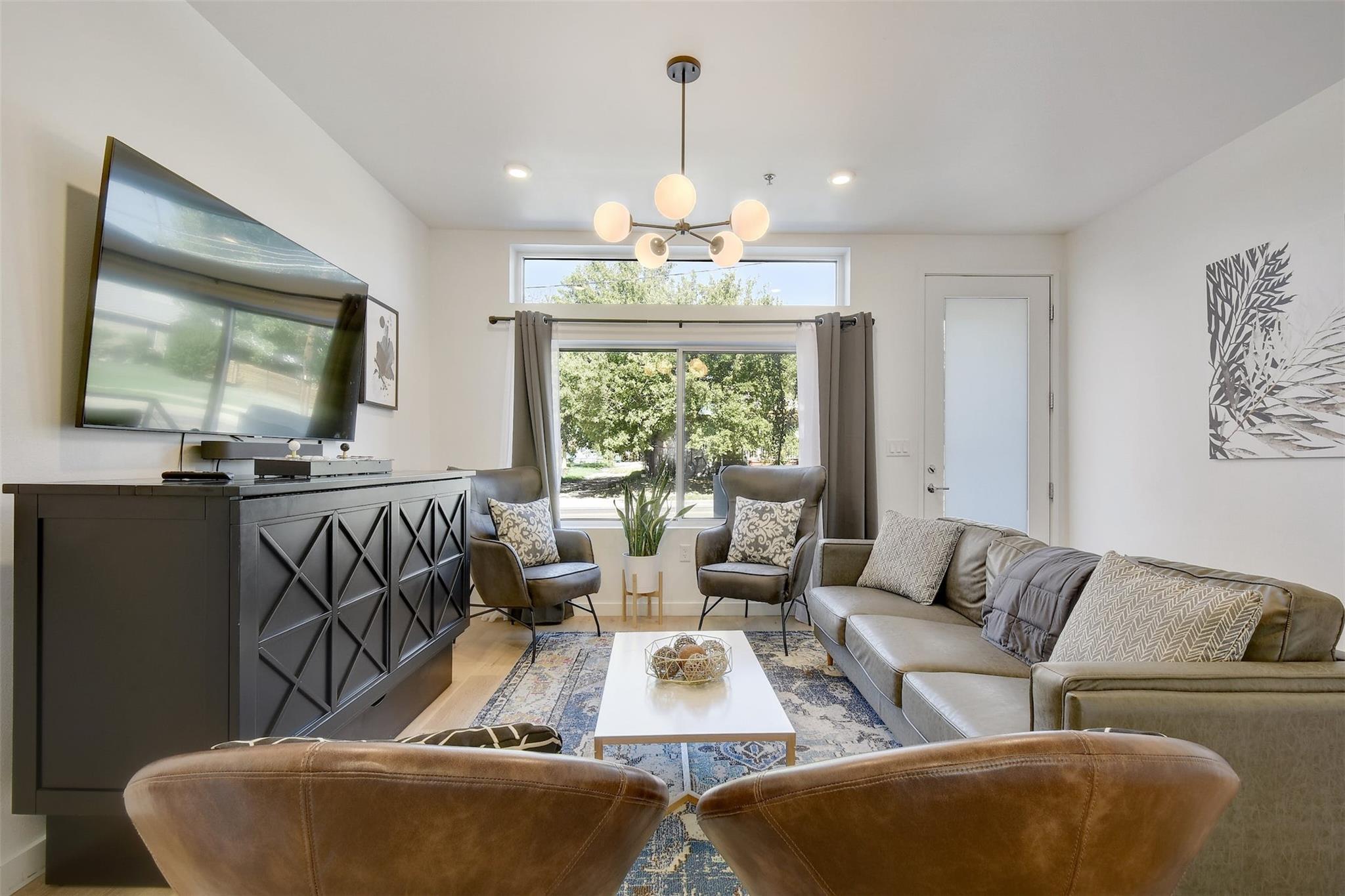 1701 E MLK Jr Blvd # 107, Austin, TX 78702