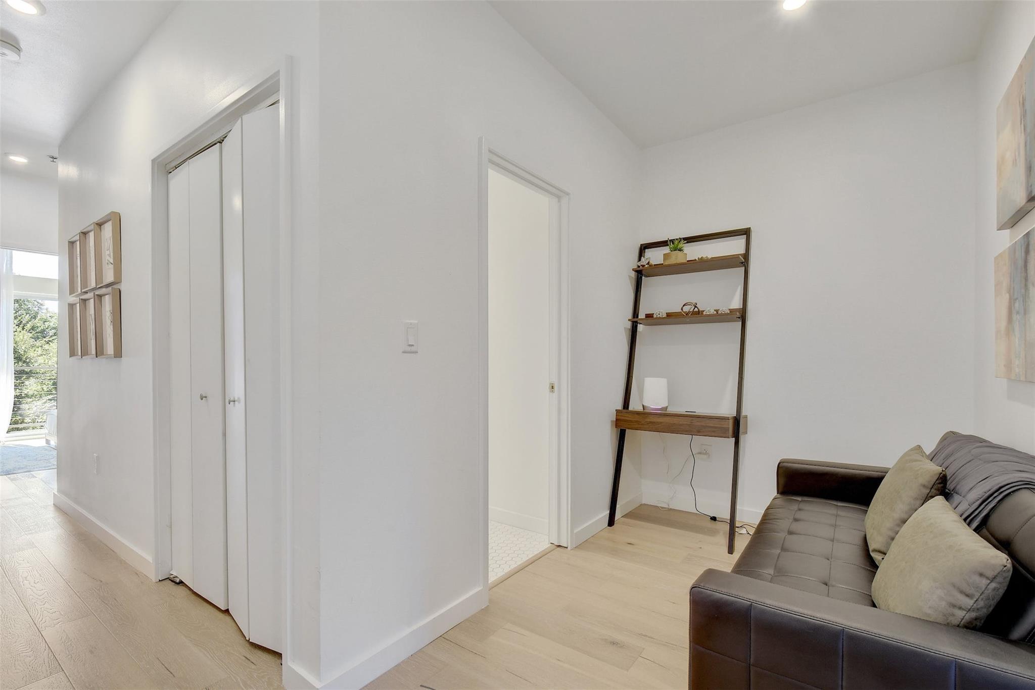 1701 E MLK Jr Blvd # 107, Austin, TX 78702