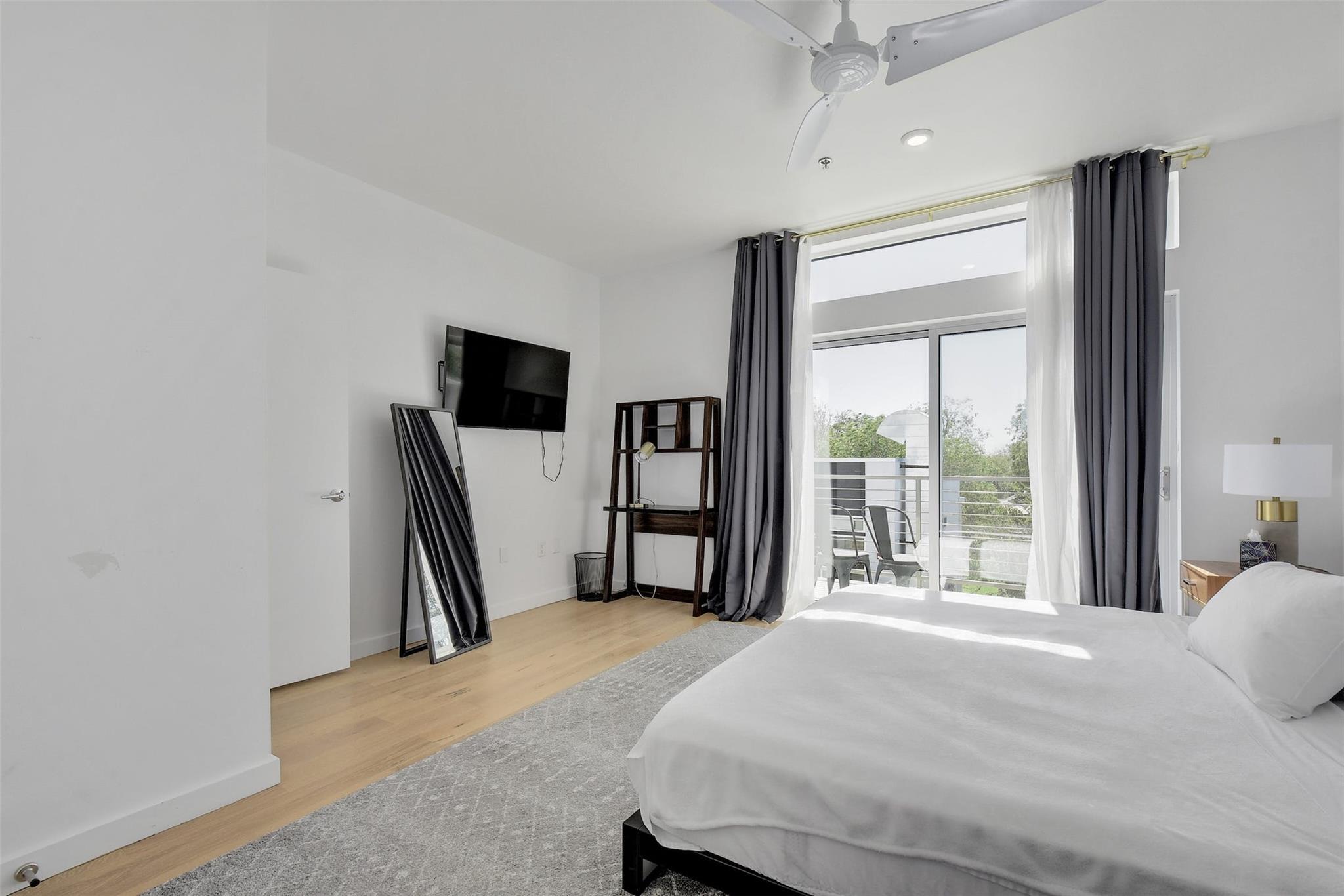 1701 E MLK Jr Blvd # 107, Austin, TX 78702