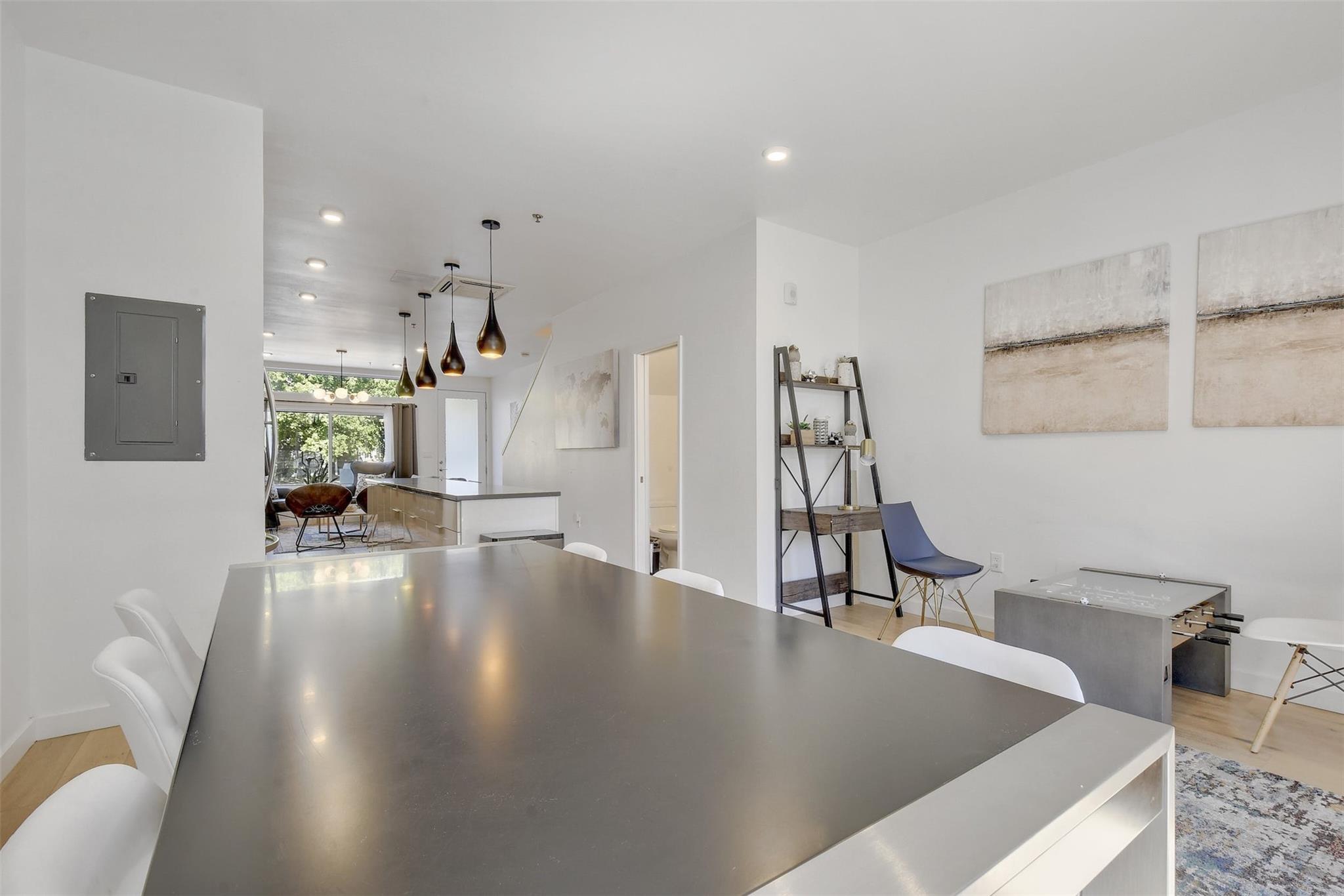 1701 E MLK Jr Blvd # 107, Austin, TX 78702