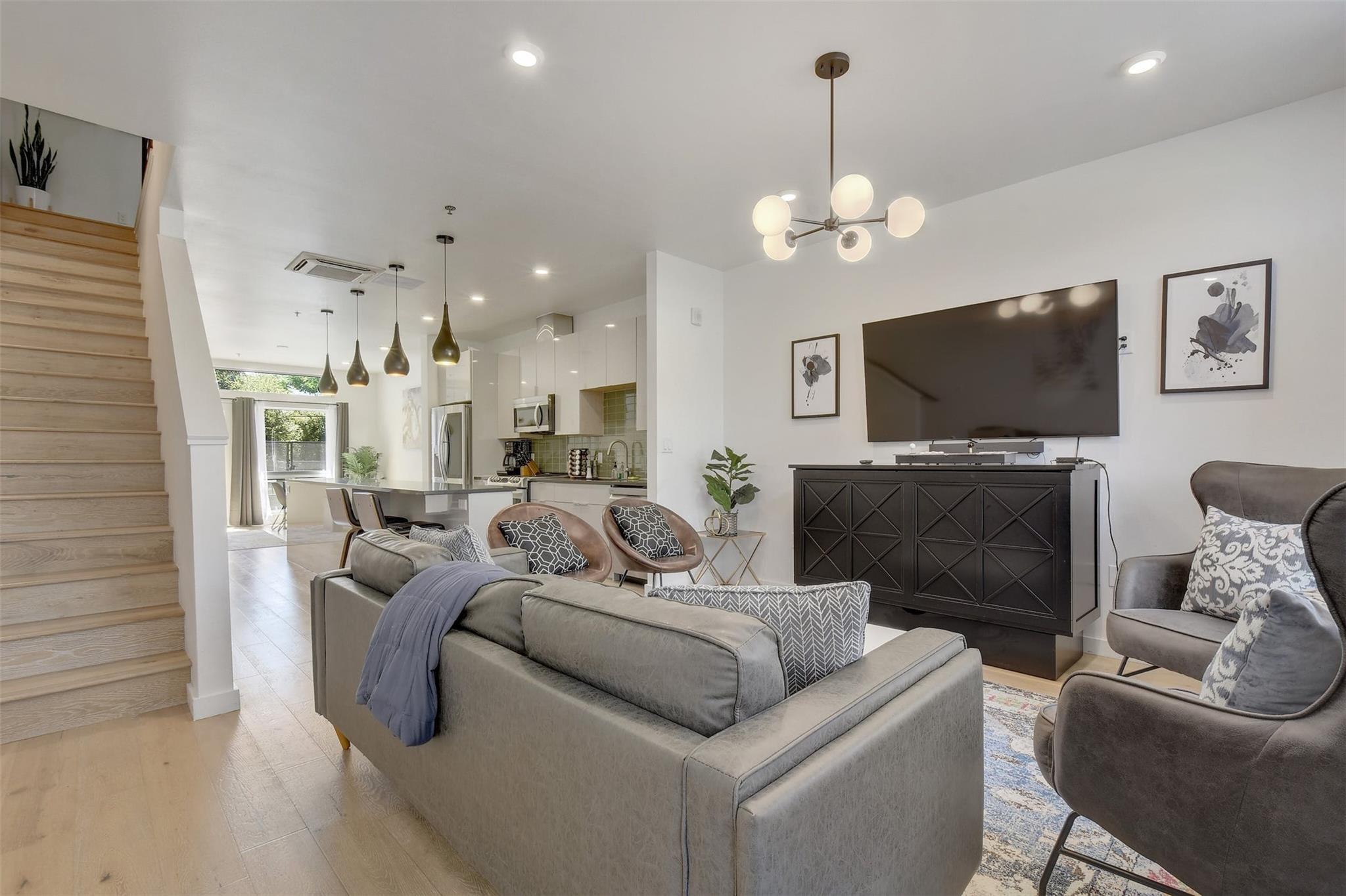 1701 E MLK Jr Blvd # 107, Austin, TX 78702