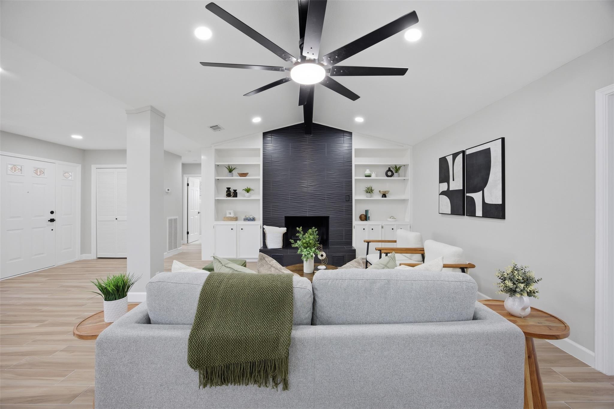 205 Sunshine Dr, Georgetown, TX 78628