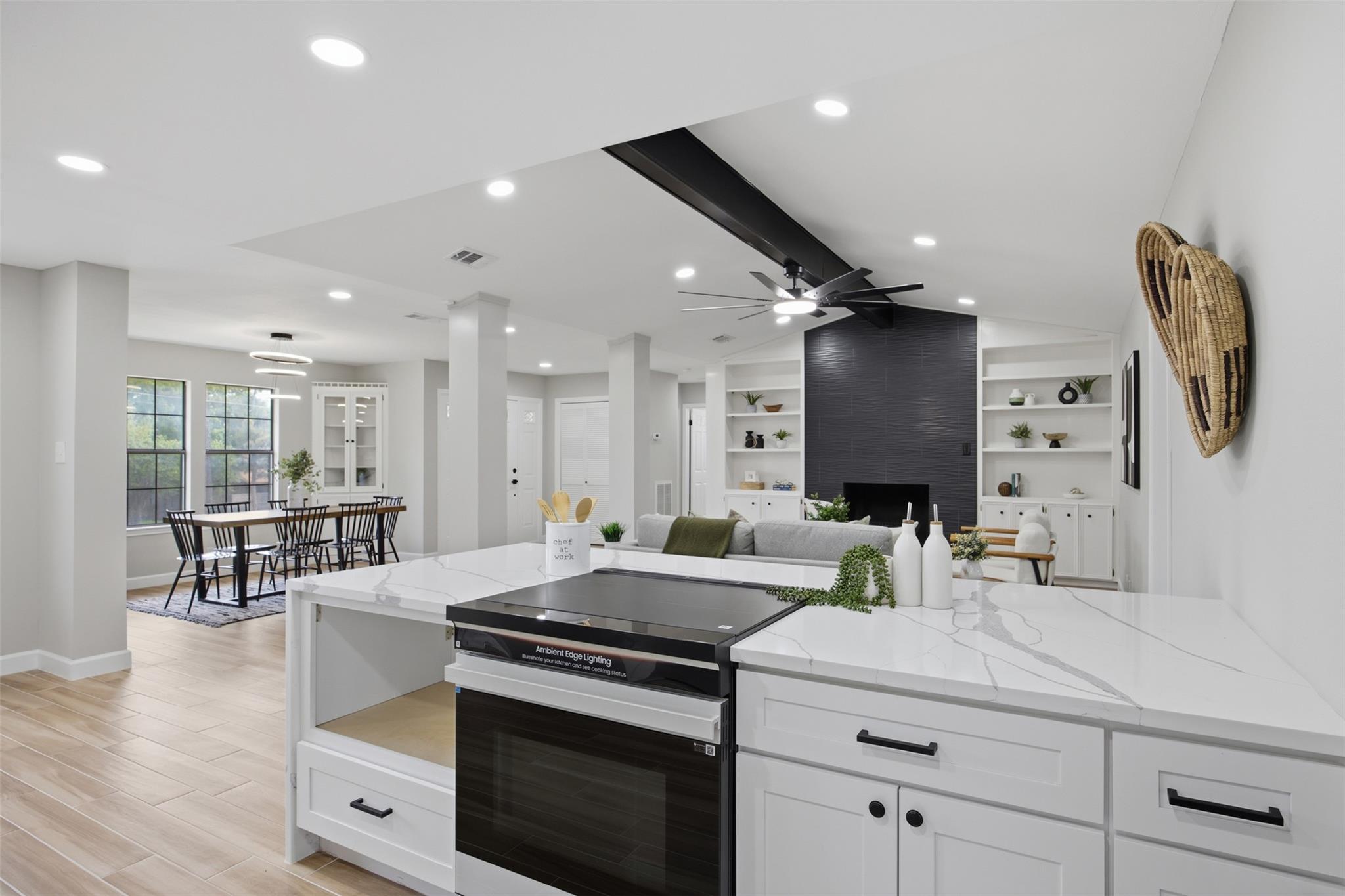 205 Sunshine Dr, Georgetown, TX 78628