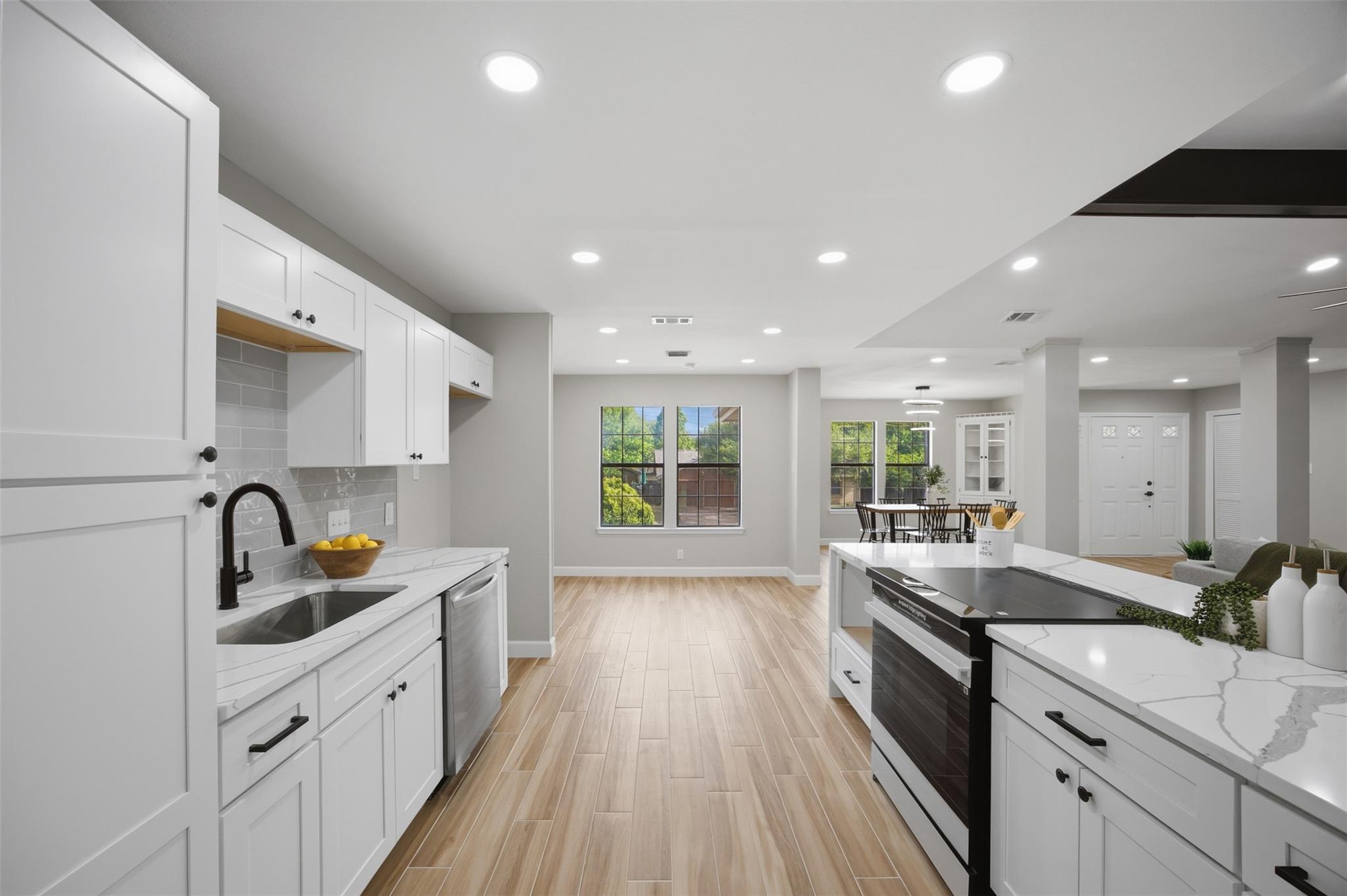 205 Sunshine Dr, Georgetown, TX 78628