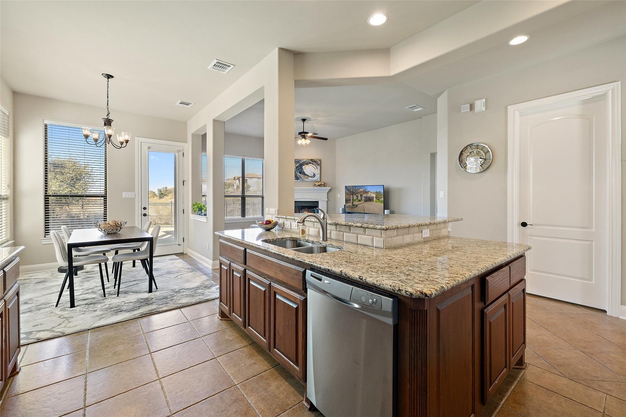 2216 Gilia Dr, Austin, TX 78733