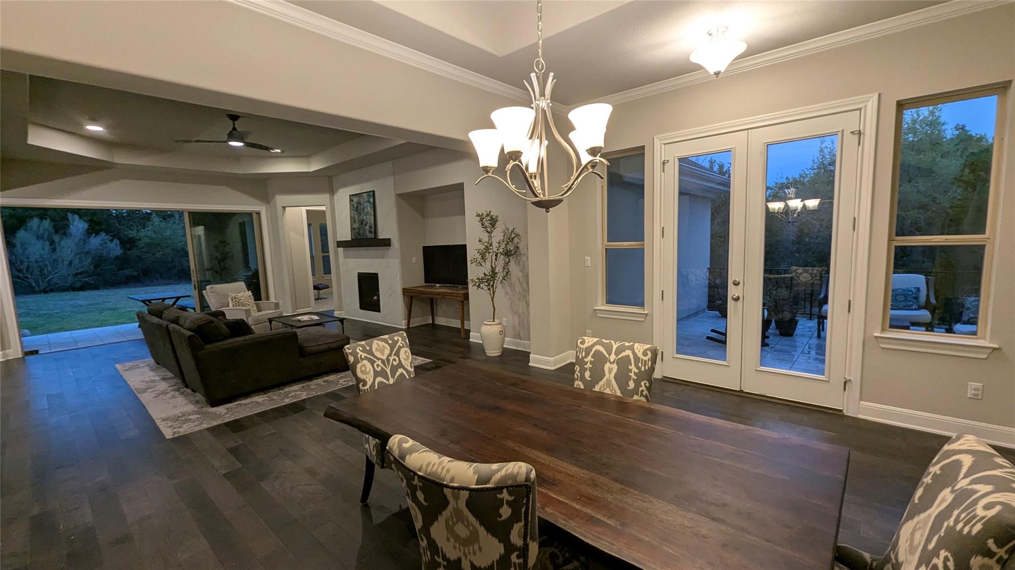 467 Jacksdaw Dr, Austin, TX 78737