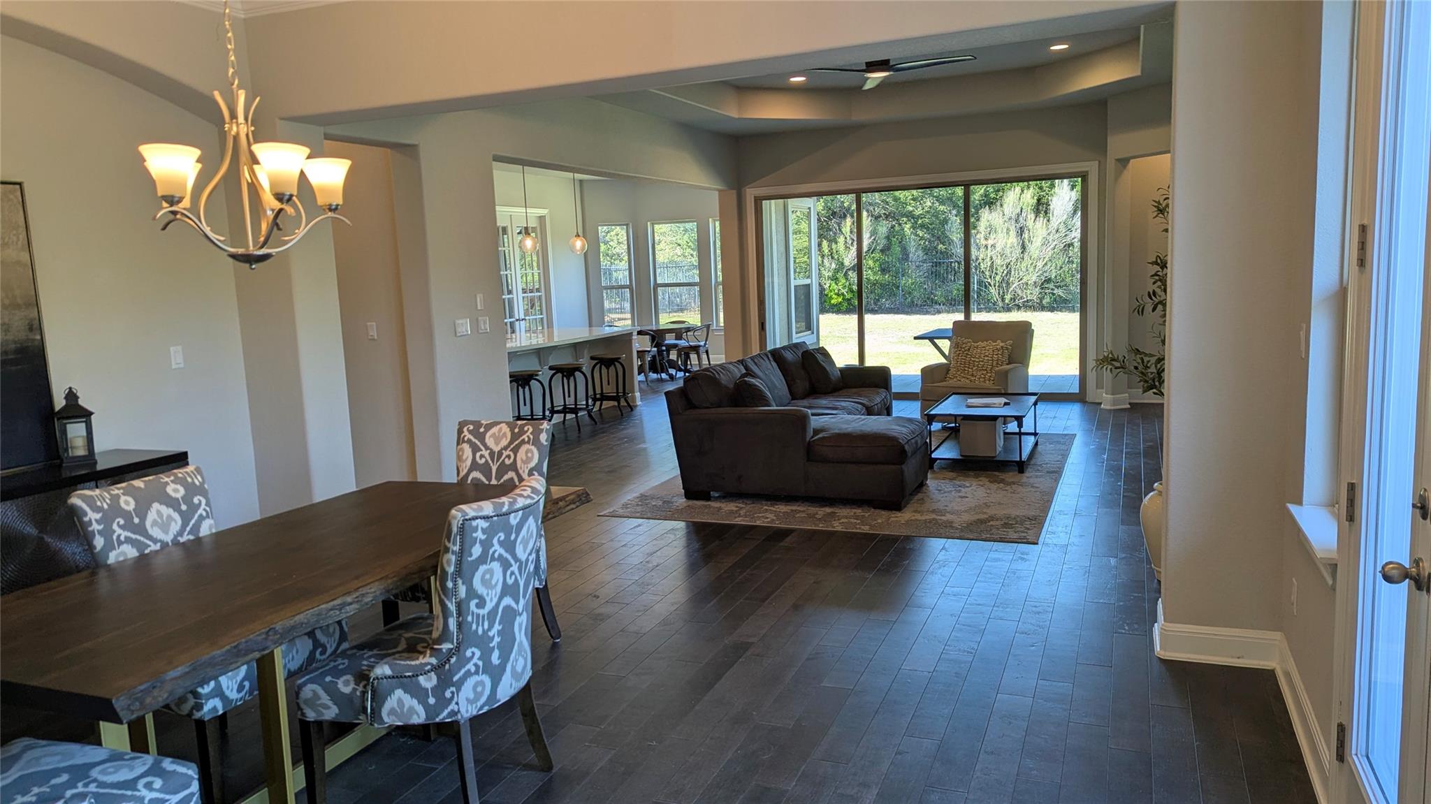 467 Jacksdaw Dr, Austin, TX 78737