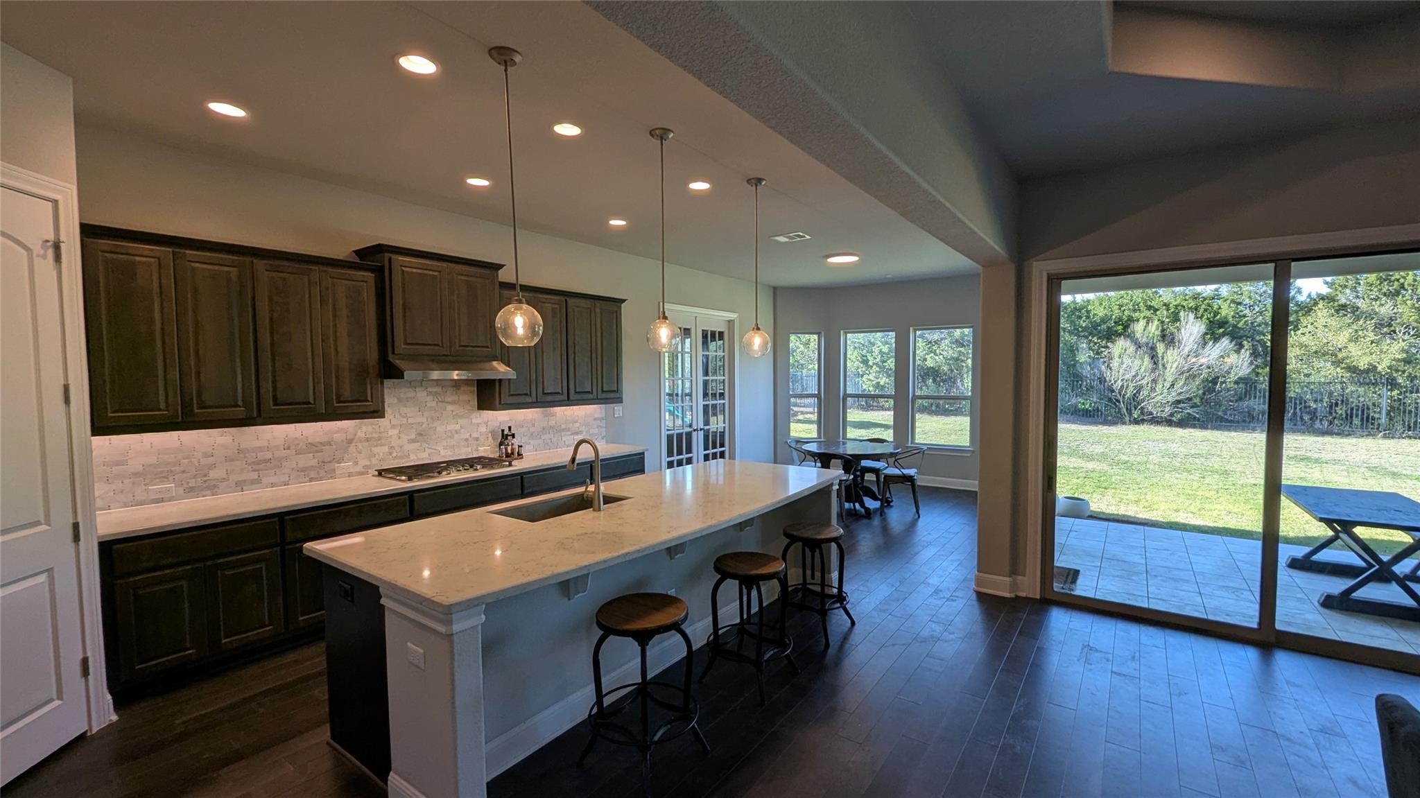 467 Jacksdaw Dr, Austin, TX 78737