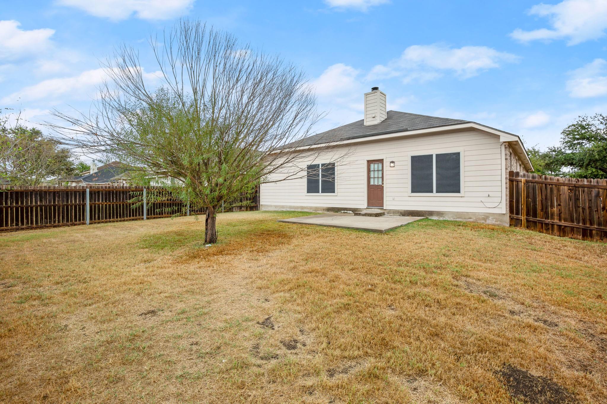 107 Aguilar Dr, Hutto, TX 78634