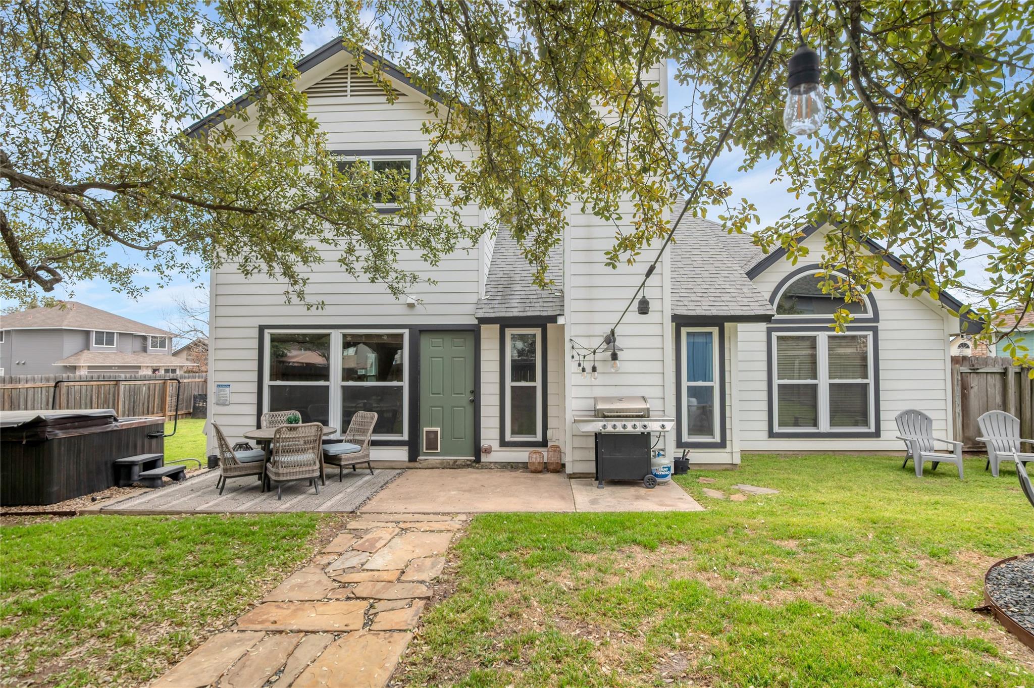 901 Oakcrest Cir, Cedar Park, TX 78613