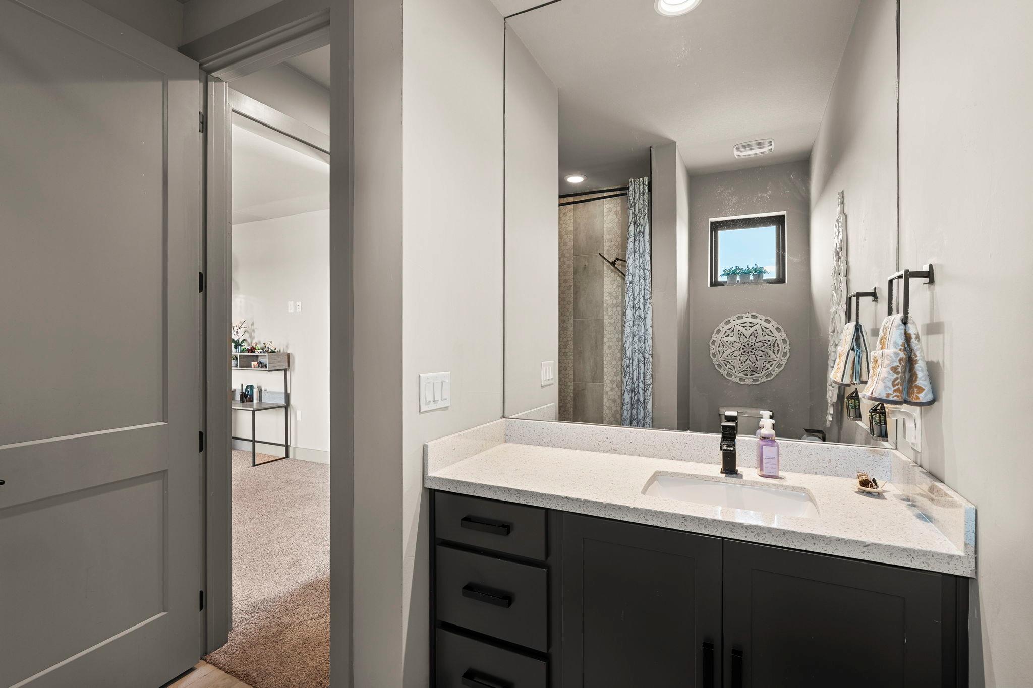 608 Buffalo Trl, Liberty Hill, TX 78642