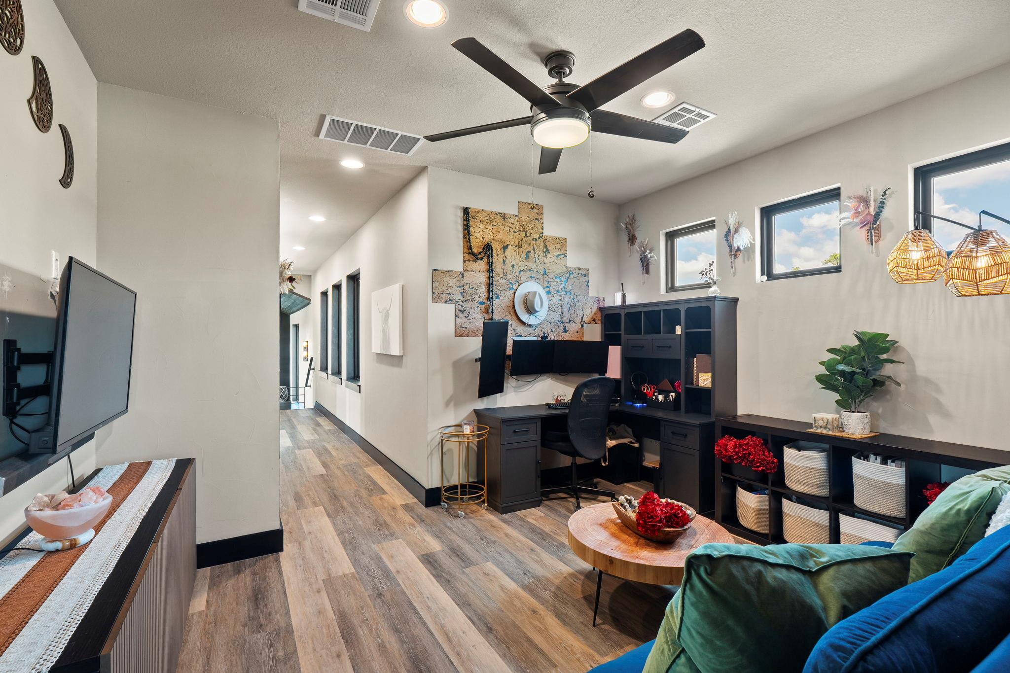 608 Buffalo Trl, Liberty Hill, TX 78642