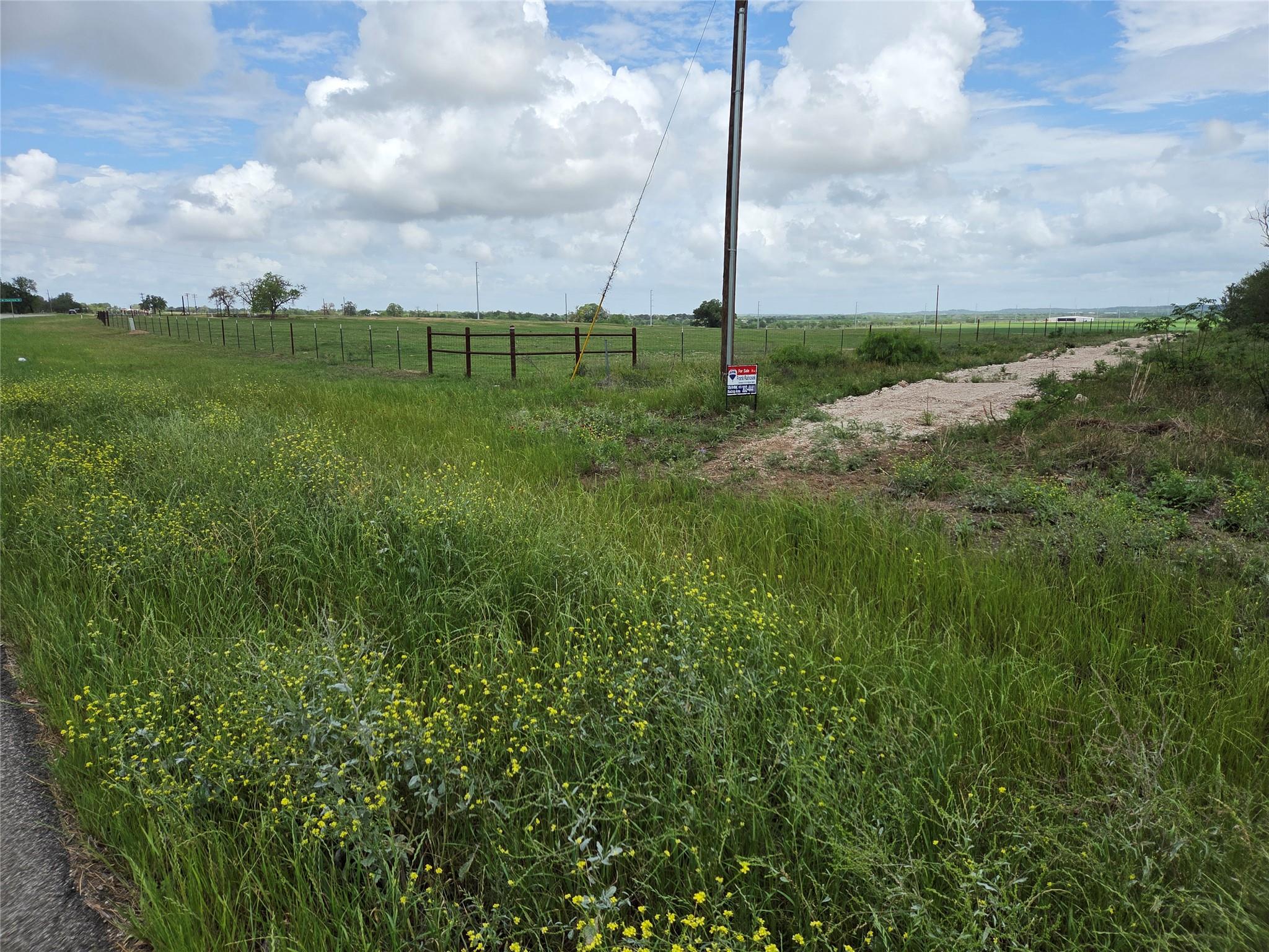 993 Highway 304, Bastrop, TX 78602