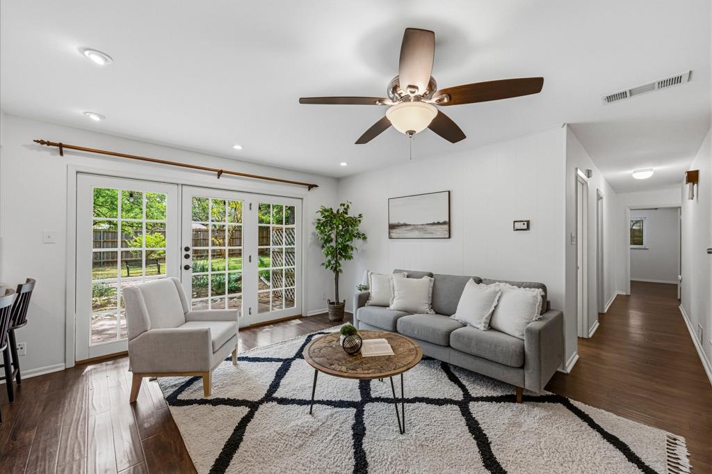 11819 Highland Oaks Trl, Austin, TX 78759