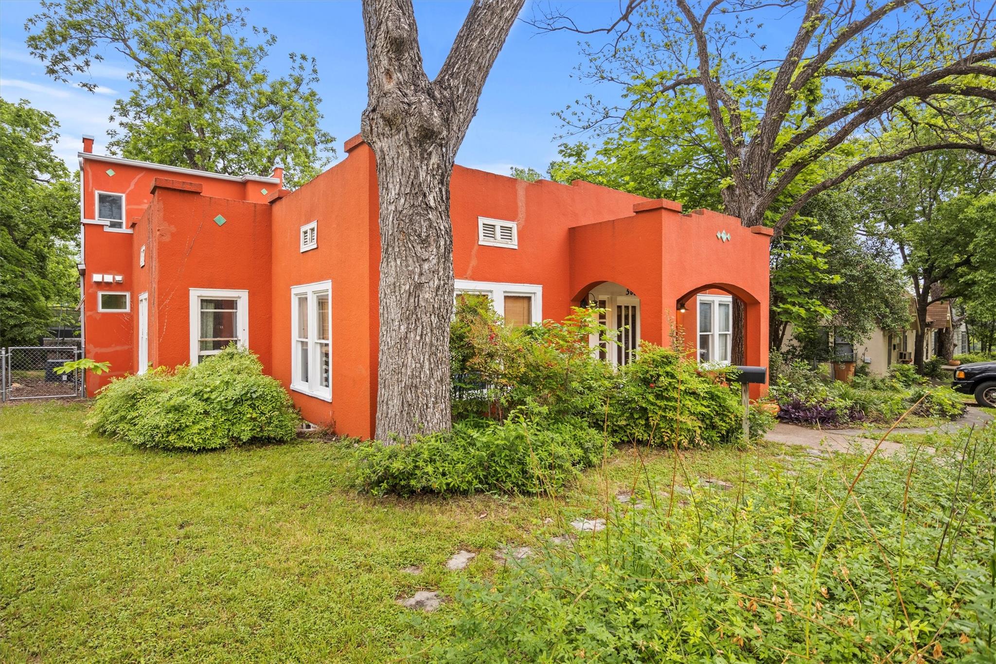 508 E 38th 1/2 St, Austin, TX 78751