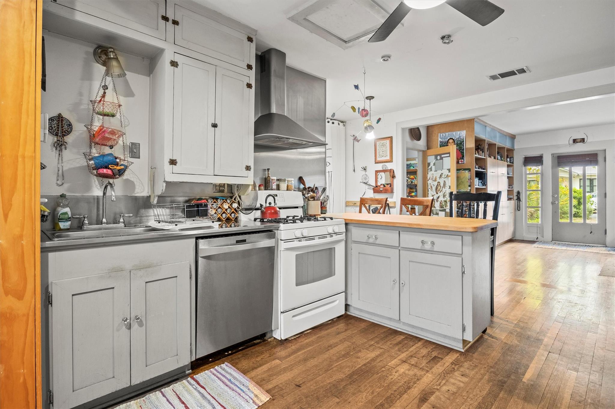 508 E 38th 1/2 St, Austin, TX 78751