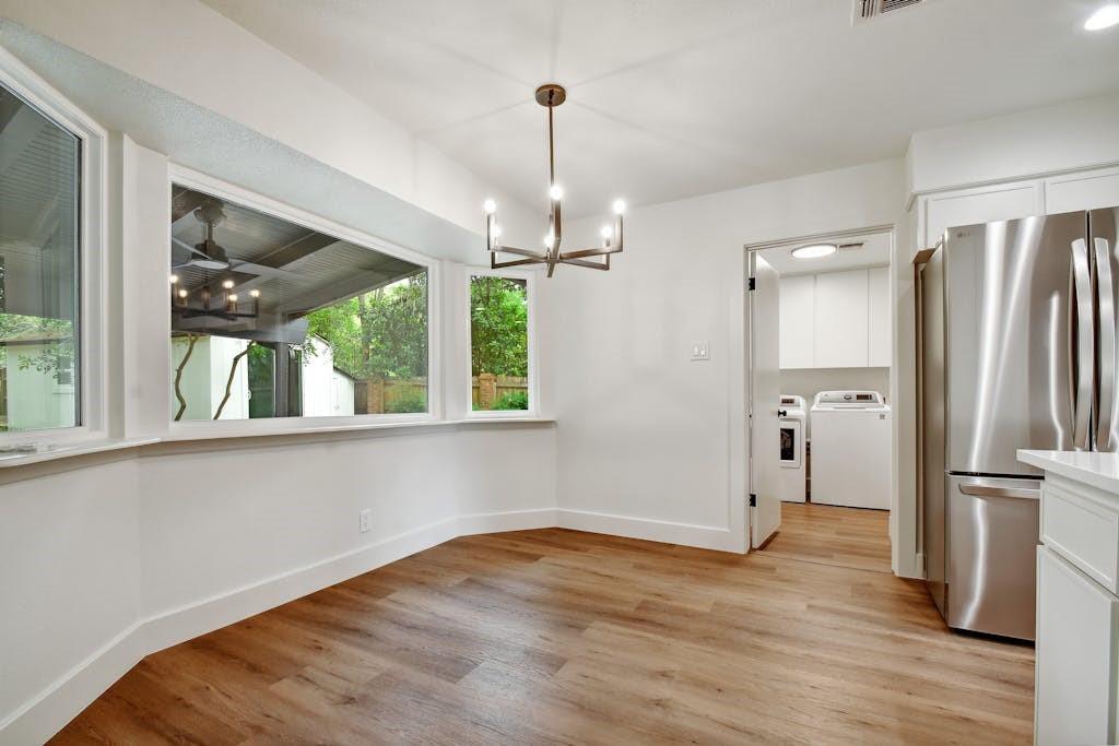 4 Valley View Ln, New Braunfels, TX 78130