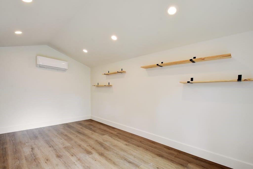 4 Valley View Ln, New Braunfels, TX 78130