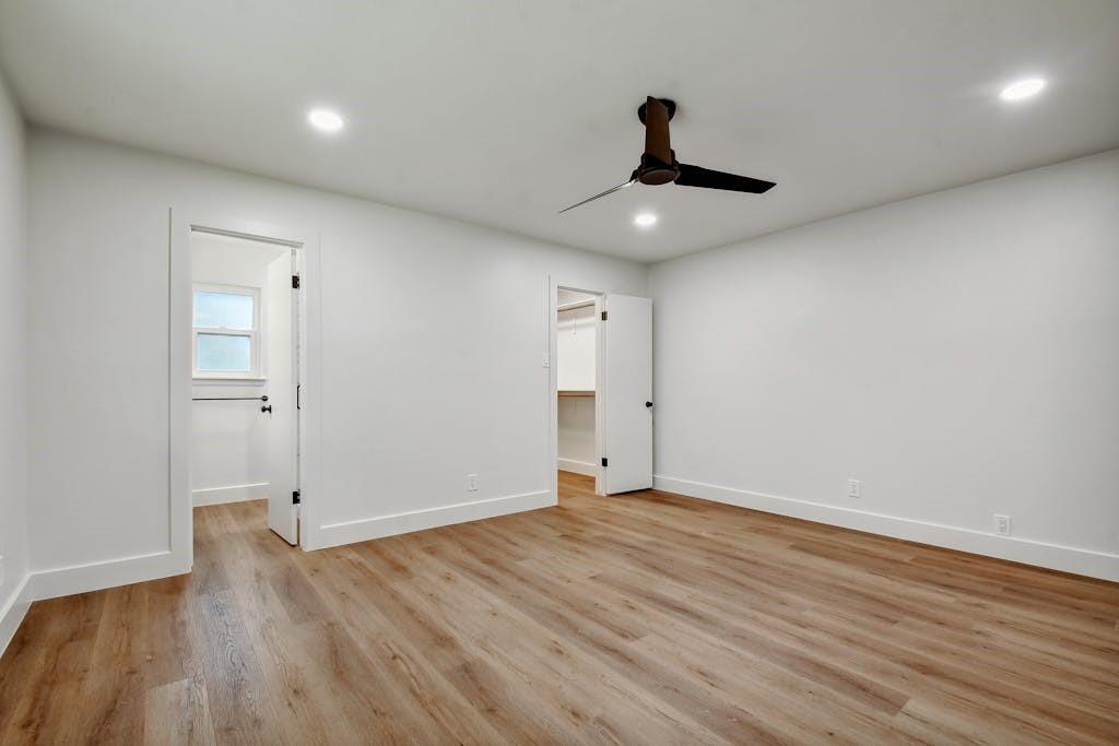 4 Valley View Ln, New Braunfels, TX 78130